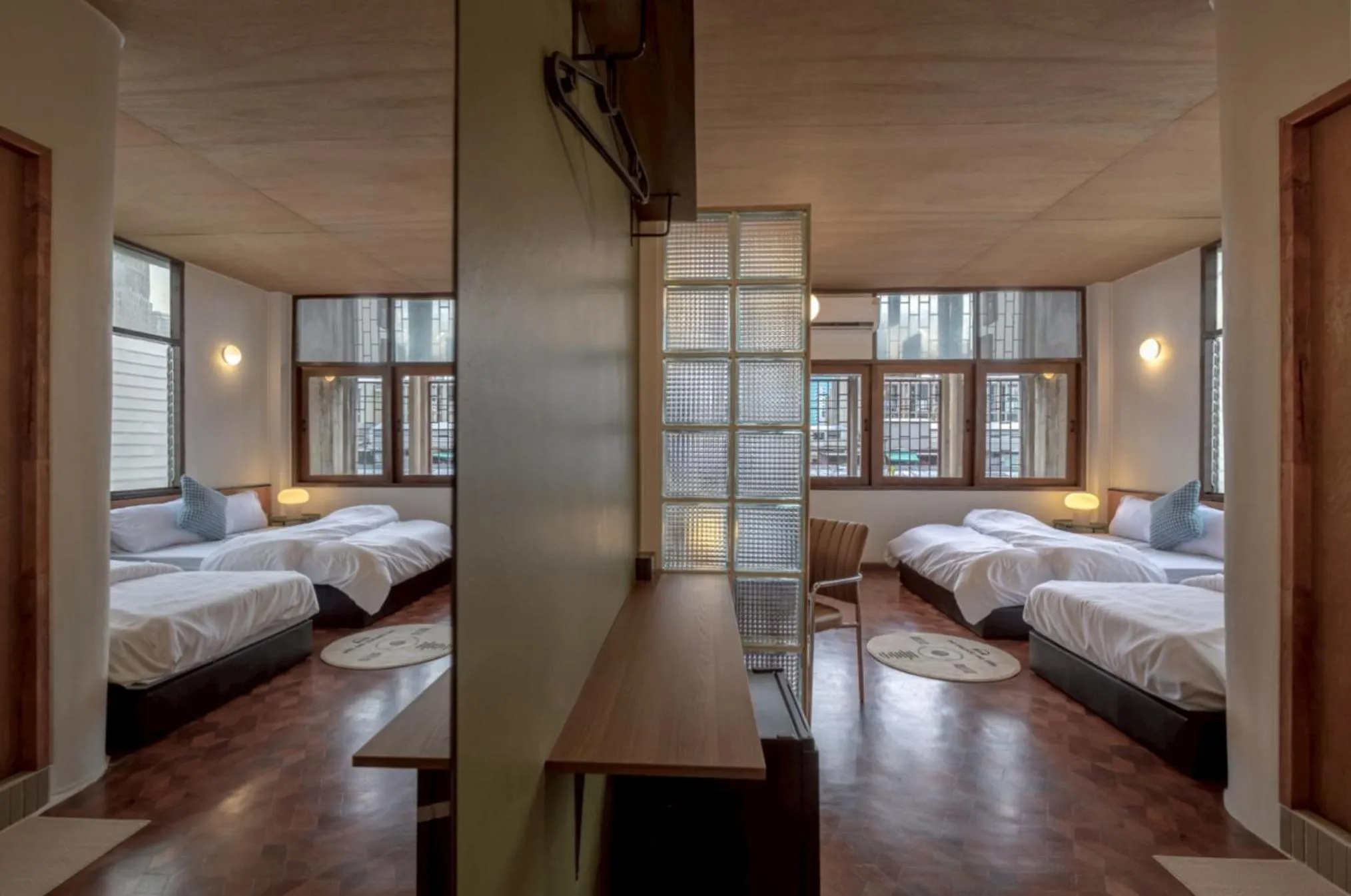 Photo of the whole room, Bed in MornSamyan