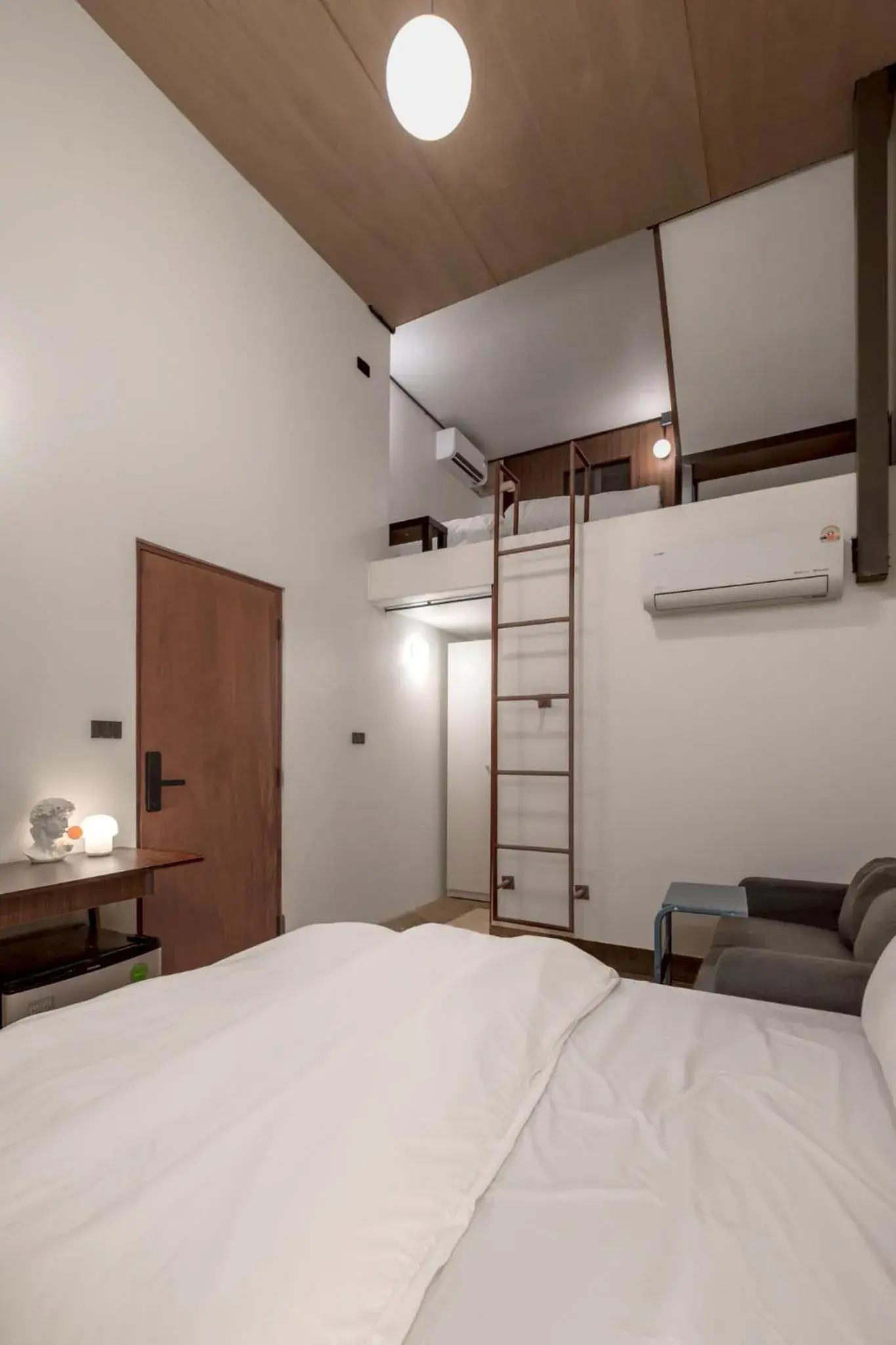 Duplex Quadruple Room in MornSamyan Duplex Quadruple Room in MornSamyan