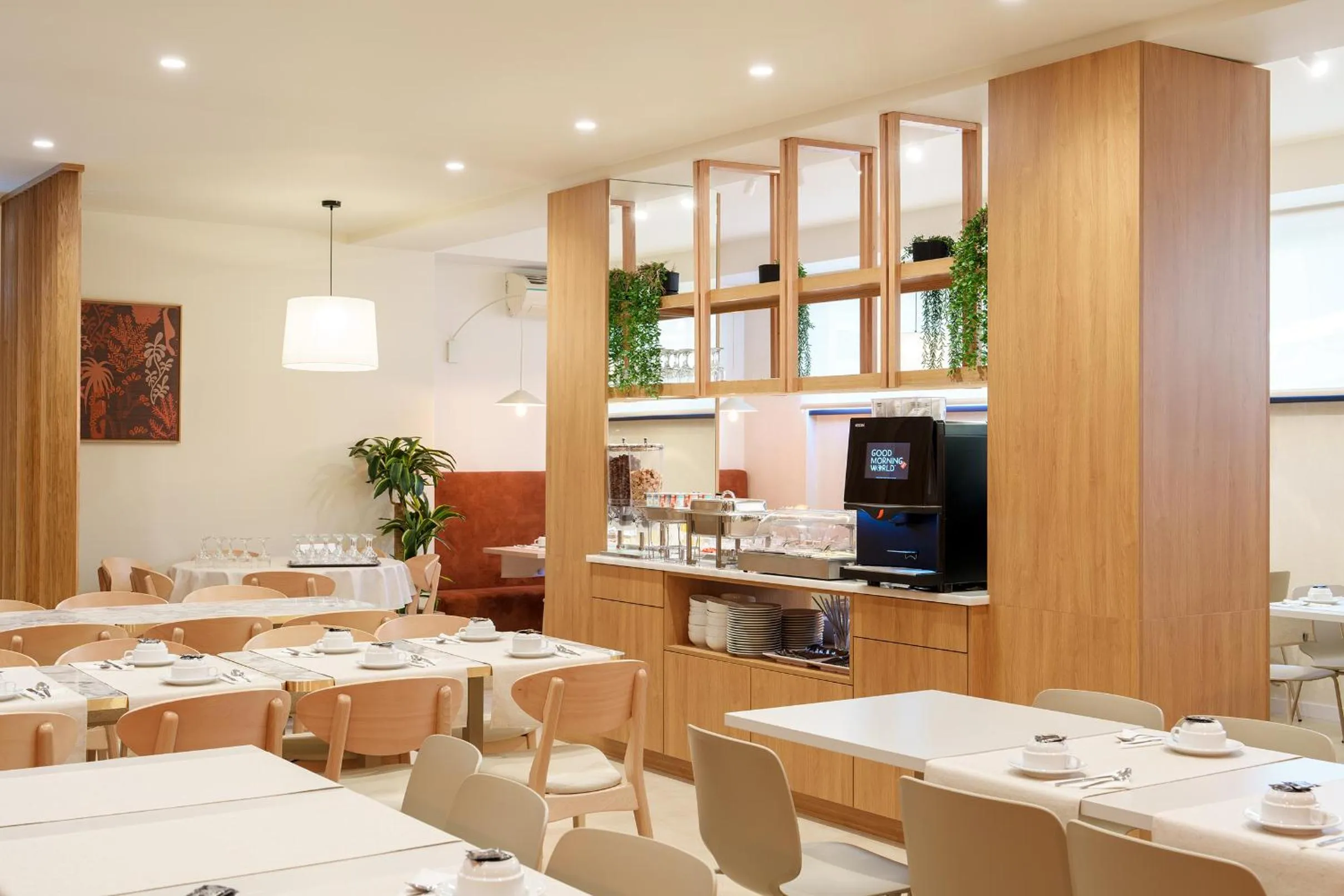 Restaurant/places to eat in Hotel Santo António de Pádua