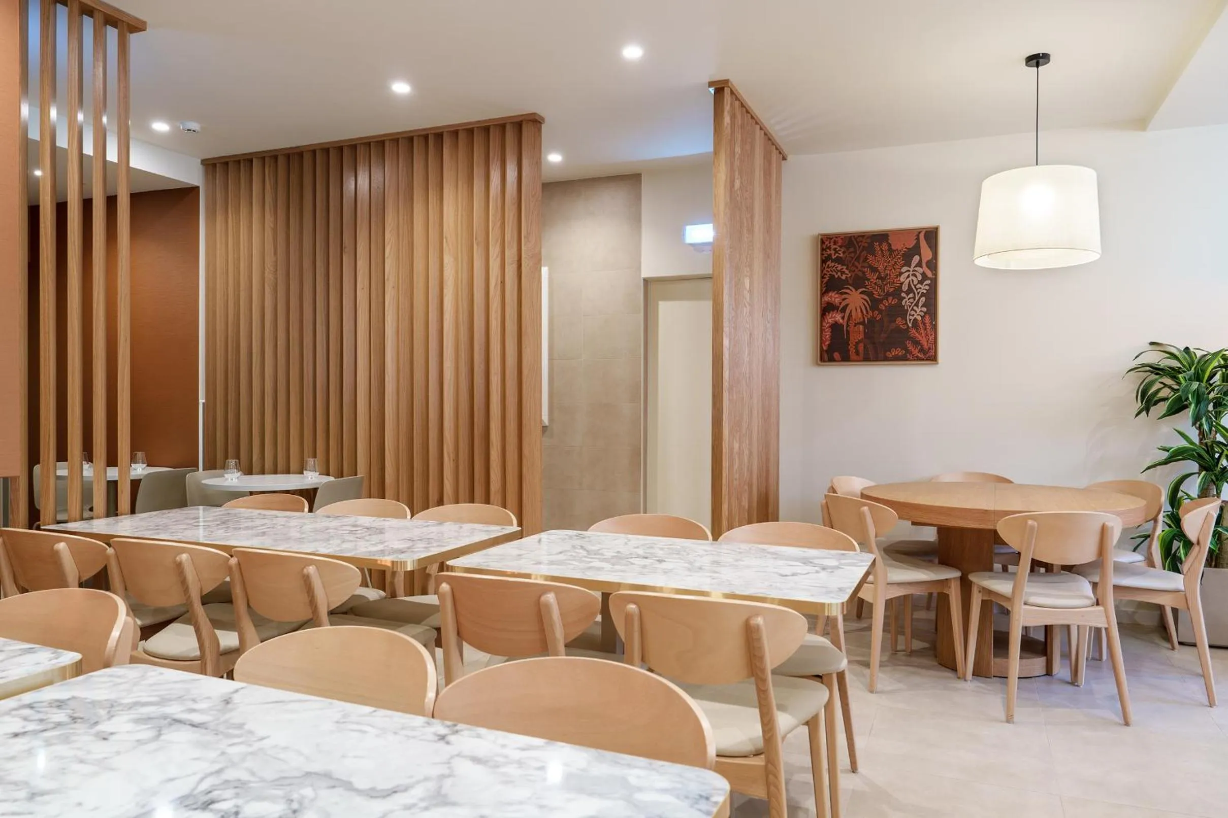 Restaurant/places to eat in Hotel Santo António de Pádua