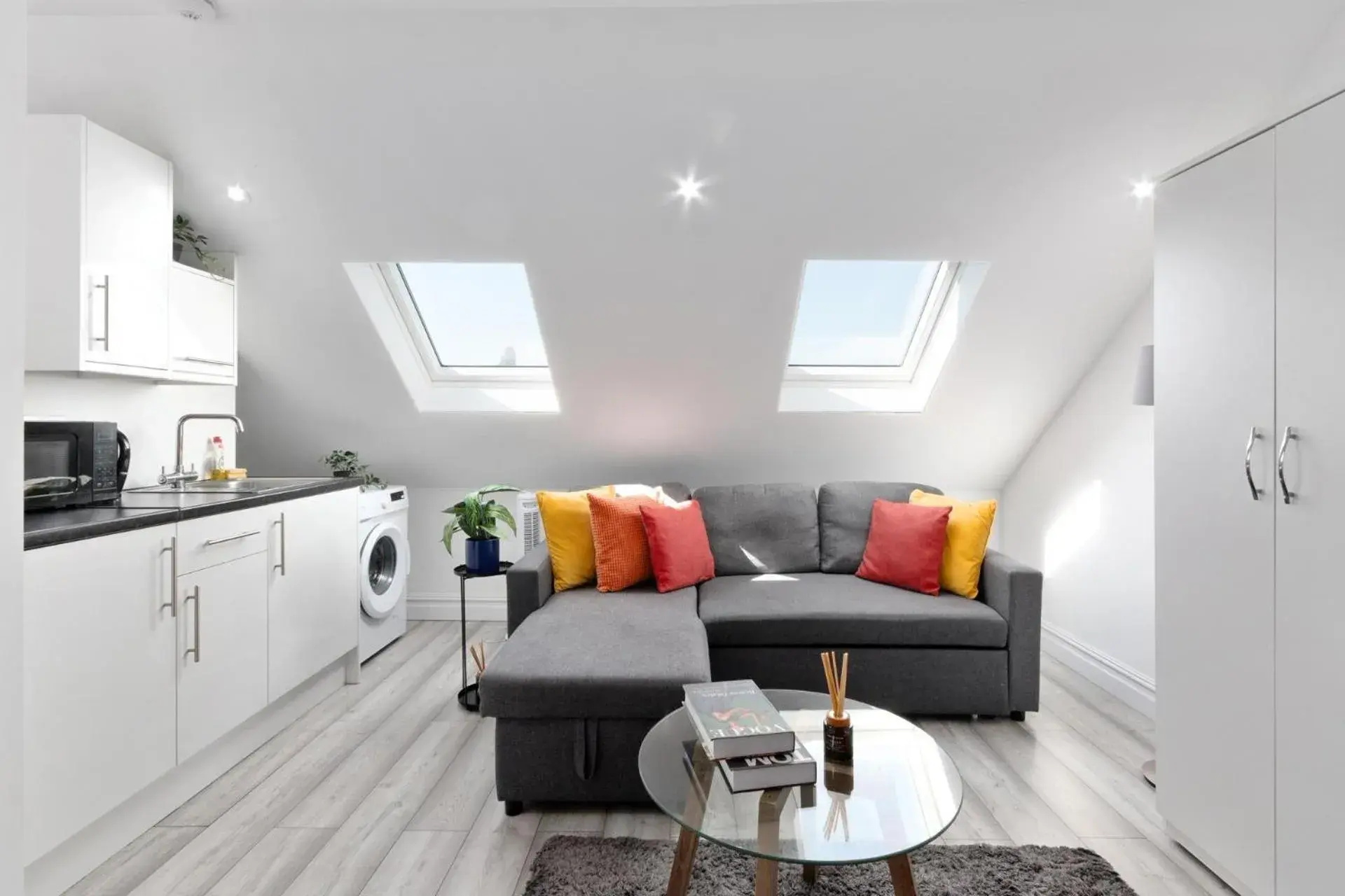 City Apartment - Sleeps 4 & Free Parking City Apartment - Sleeps 4 & Free Parking