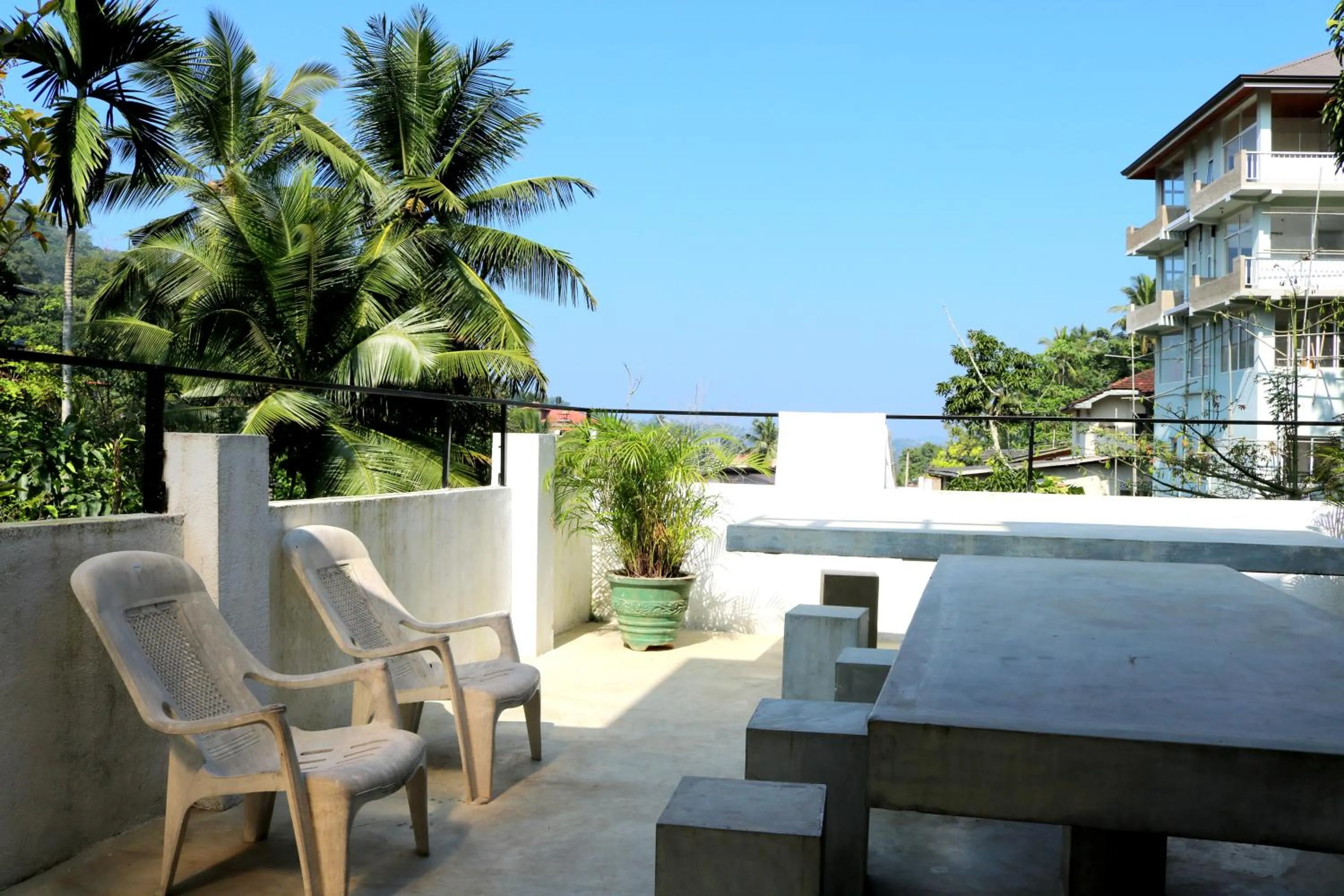 Balcony/Terrace in Kandy Backpackers Hostel