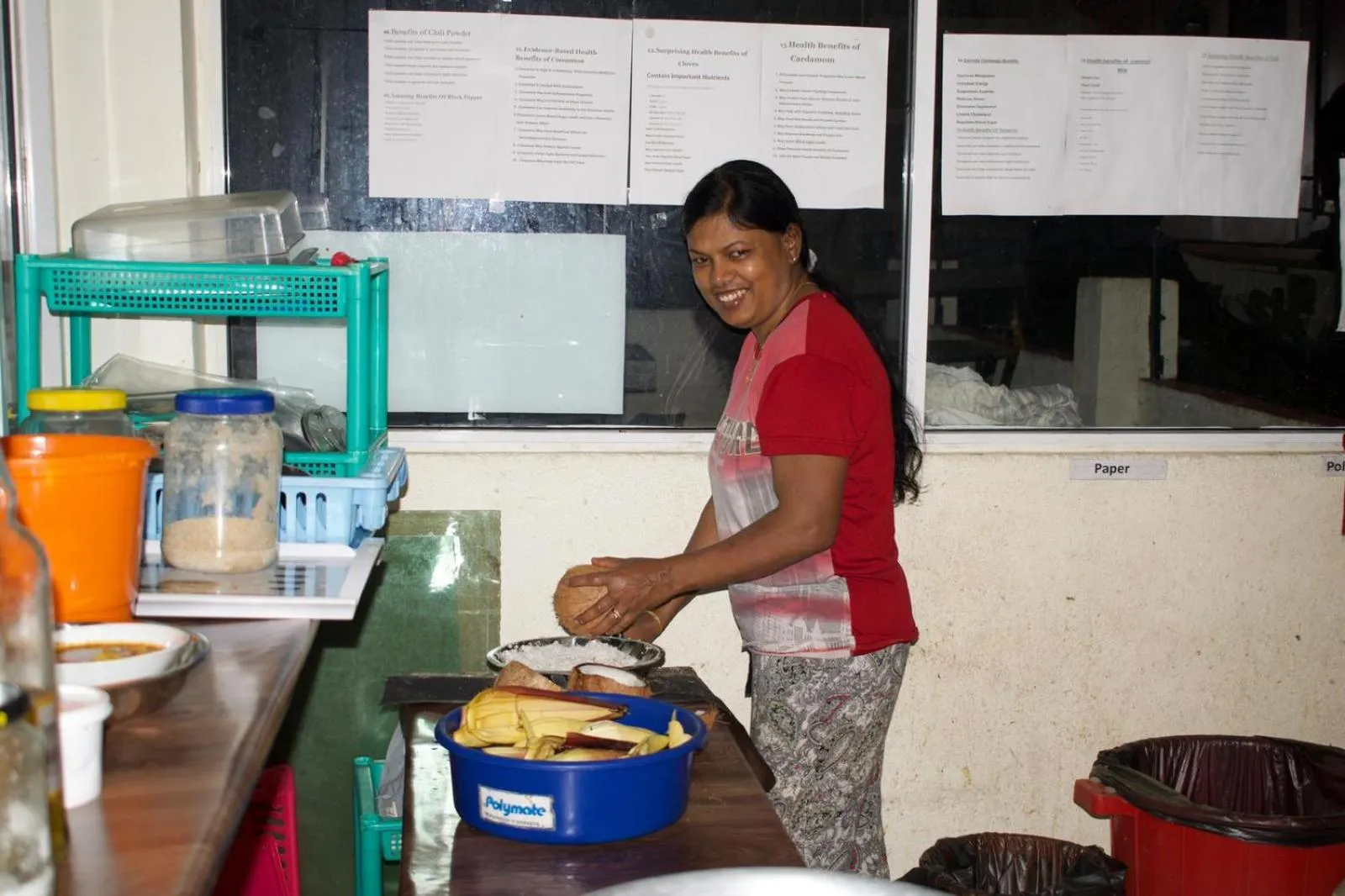 Kitchen or kitchenette in Kandy Backpackers Hostel