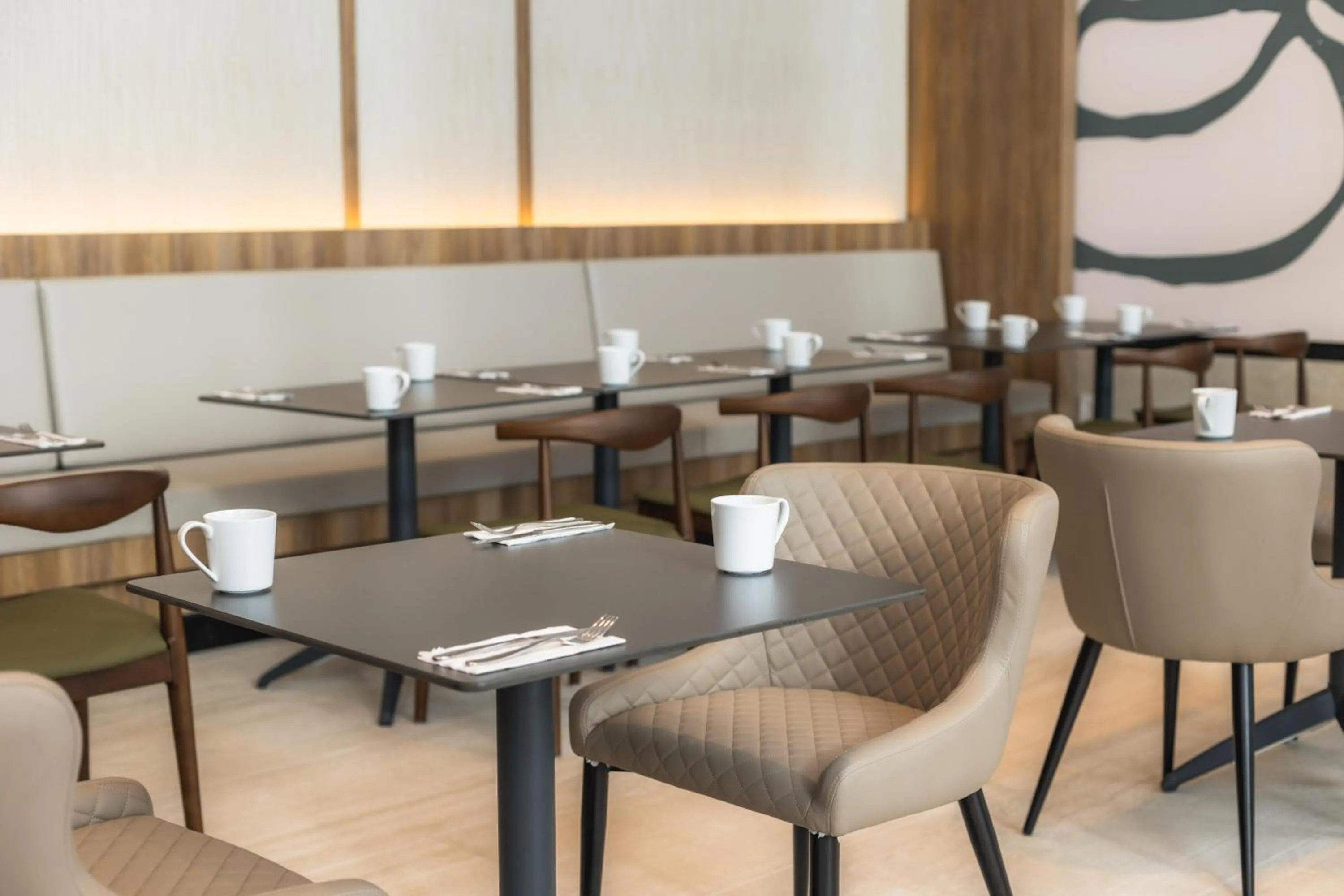 Restaurant/places to eat in Hyatt Place Cancun Airport