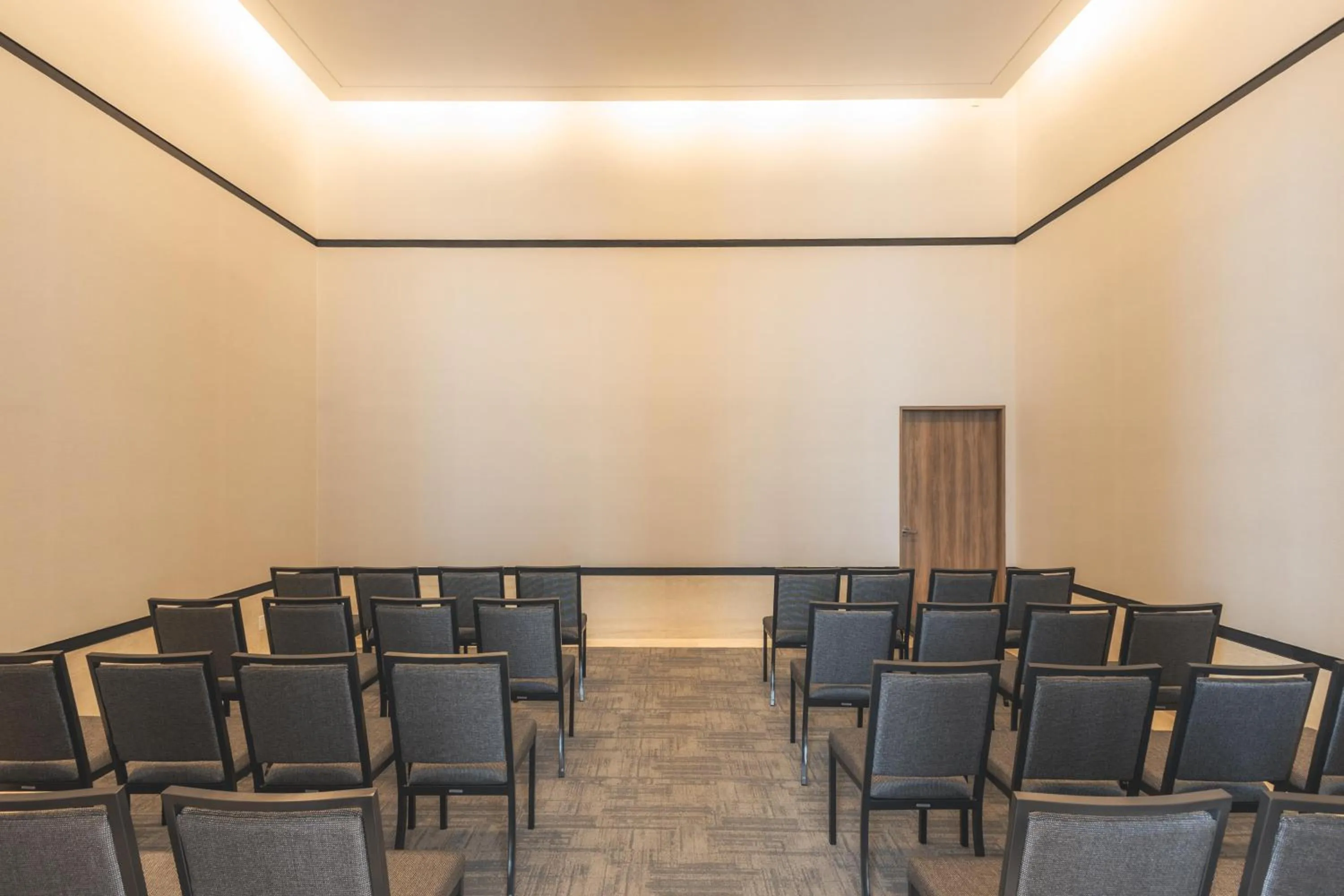 Meeting/conference room in Hyatt Place Cancun Airport