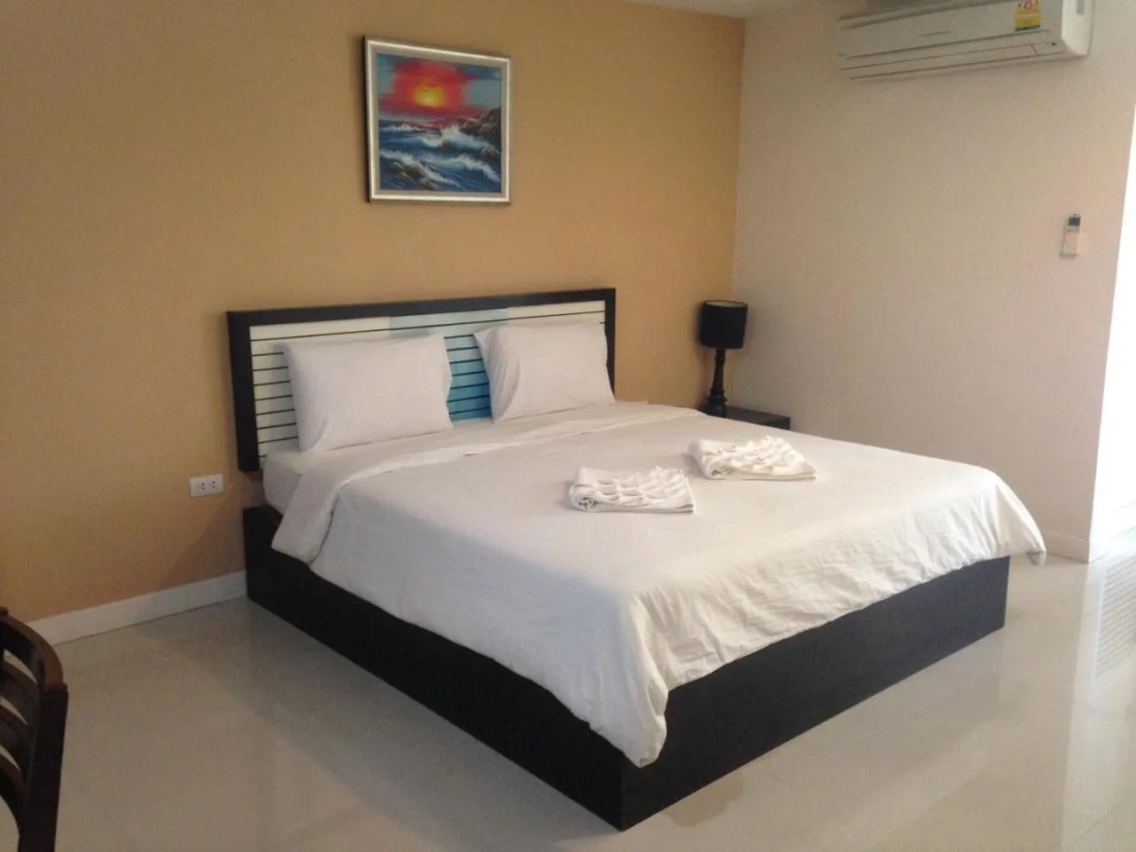Bed in Similan Mansion
