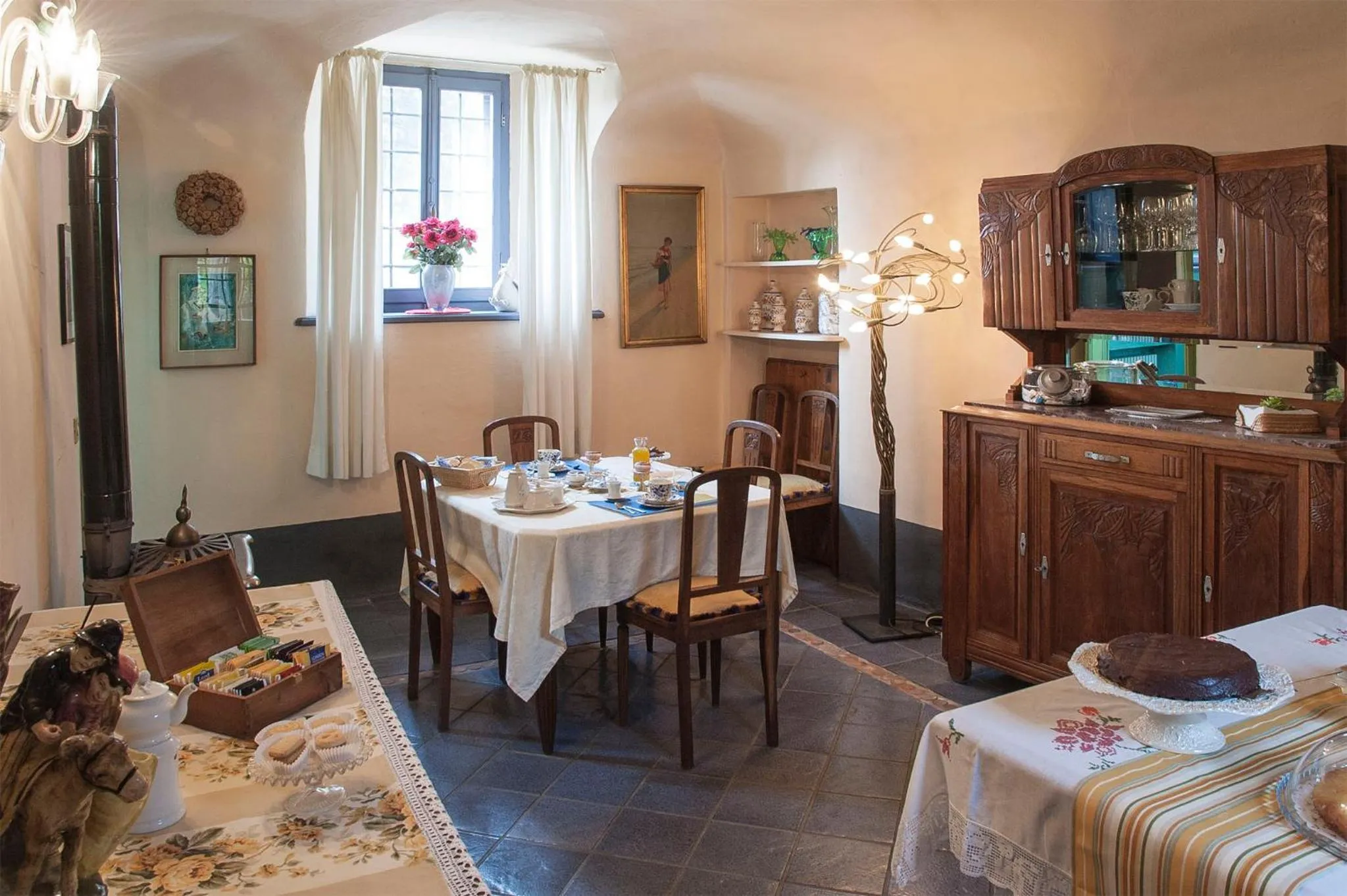 Restaurant/places to eat in Lunafragola Atelier B&B