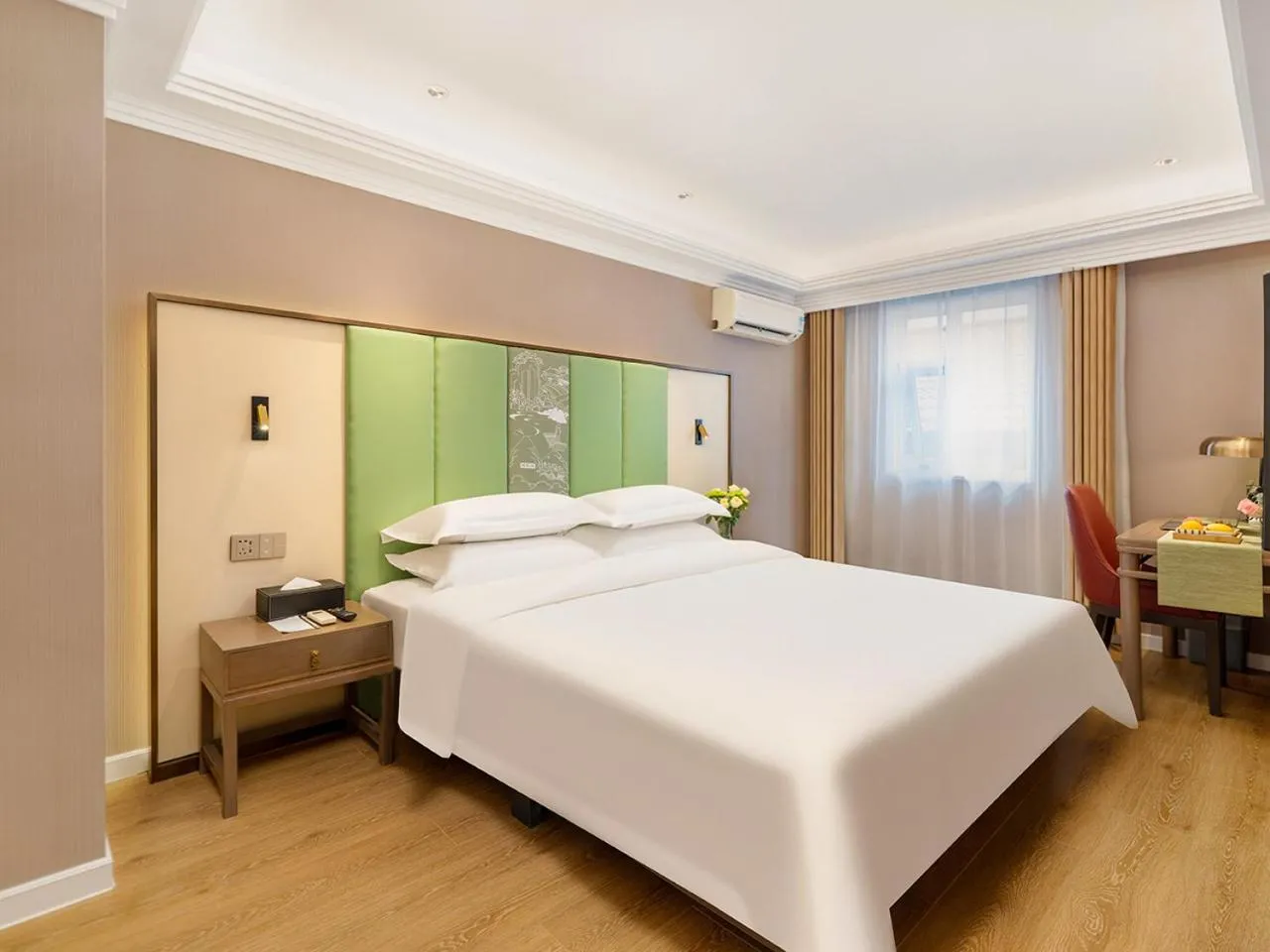 Bedroom, Bed in Jinjiang Metropolo Wuyishan Sangu Resort Hotel