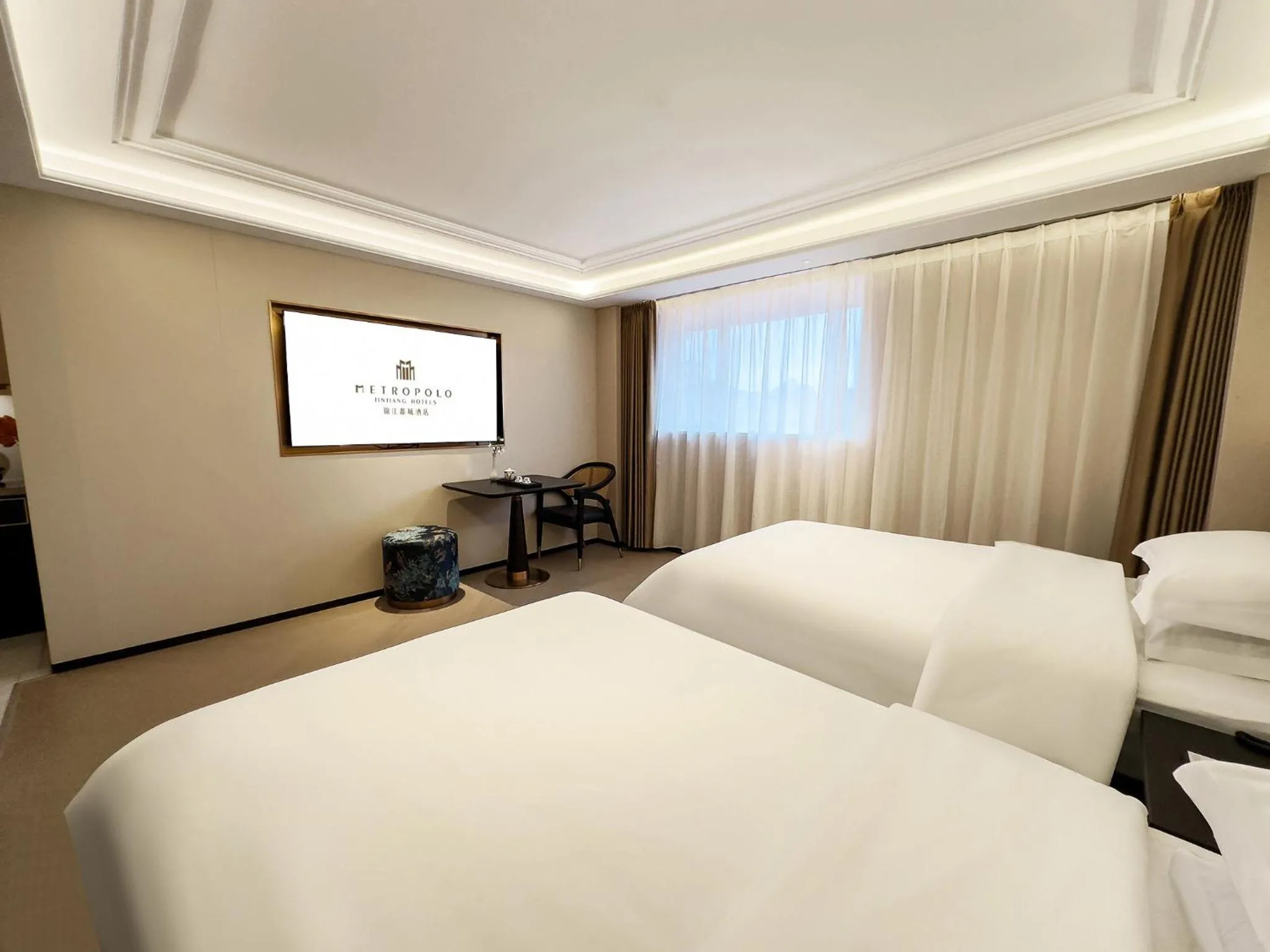 Bedroom, Bed in Jinjiang Metropolo Wuyishan Sangu Resort Hotel