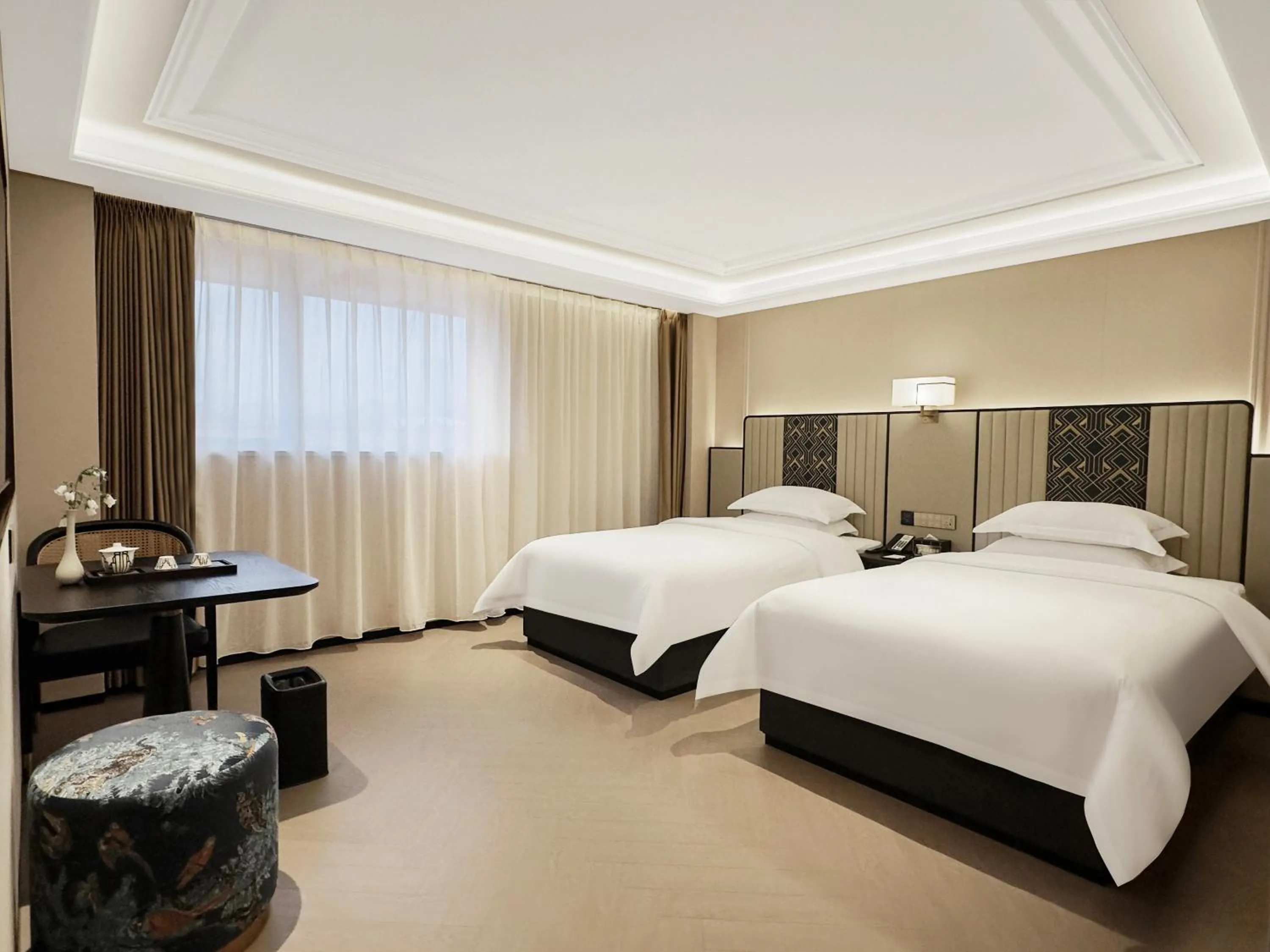 Bedroom, Bed in Jinjiang Metropolo Wuyishan Sangu Resort Hotel