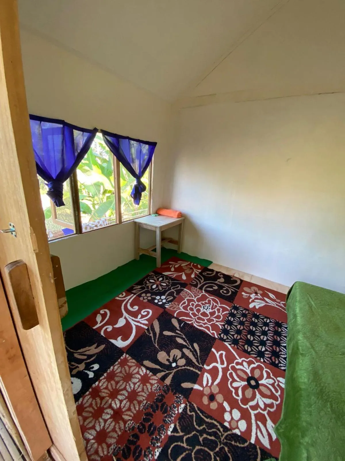 Photo of the whole room, Bed in Kembang Kuning Cottages