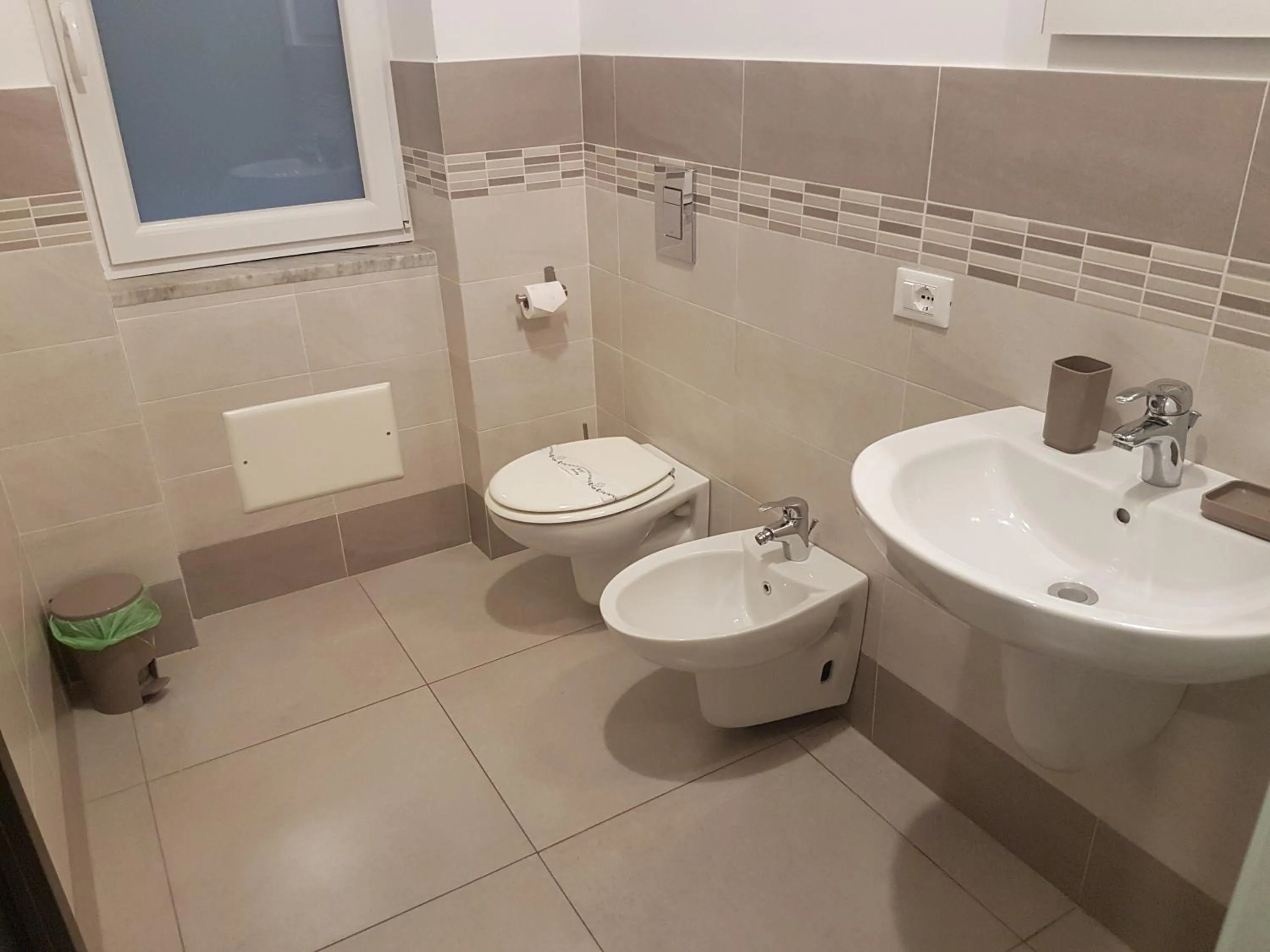 Toilet in Buonaluna B&B