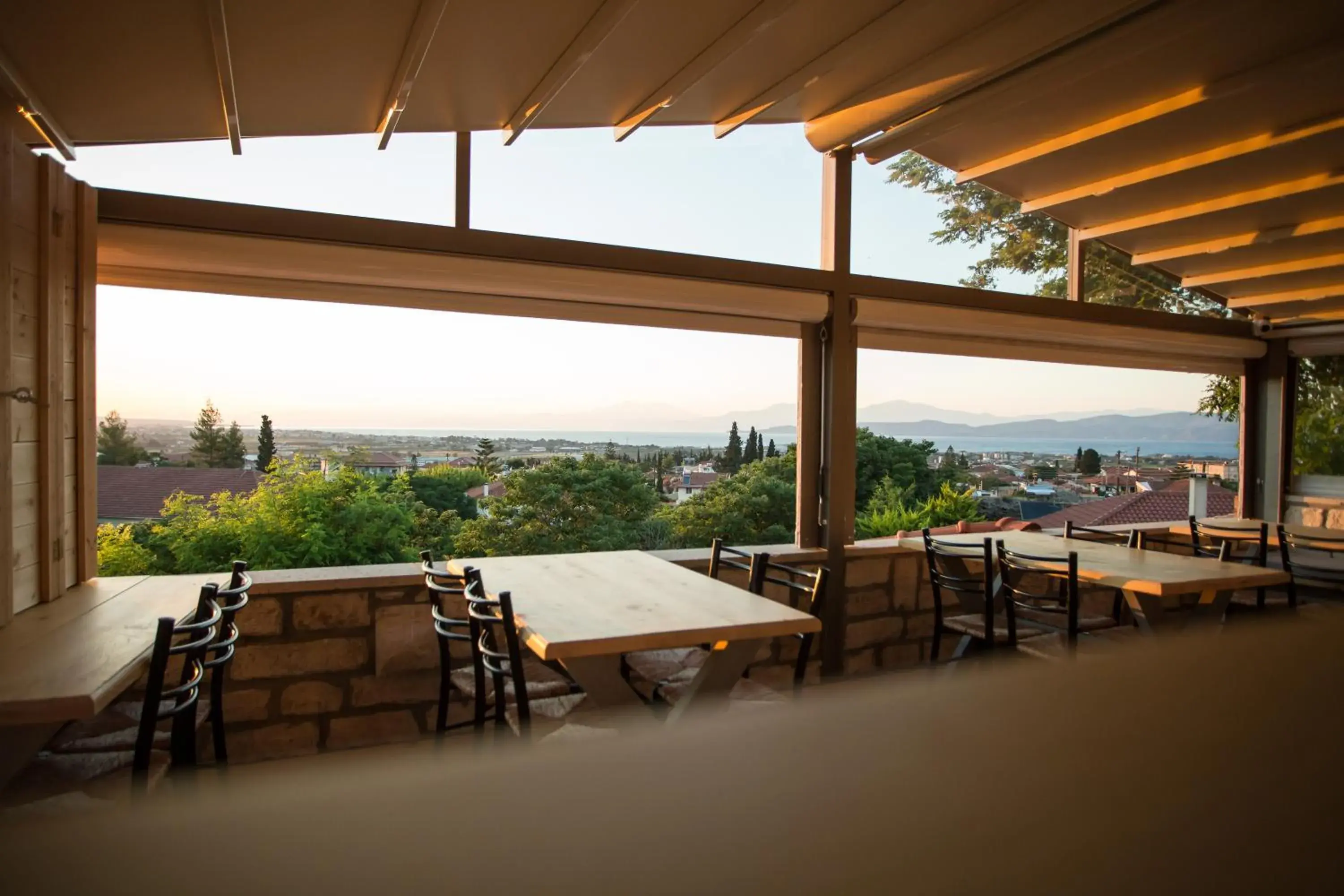 Restaurant/places to eat in Pegasus Rooms Restaurant/places to eat in Pegasus Rooms