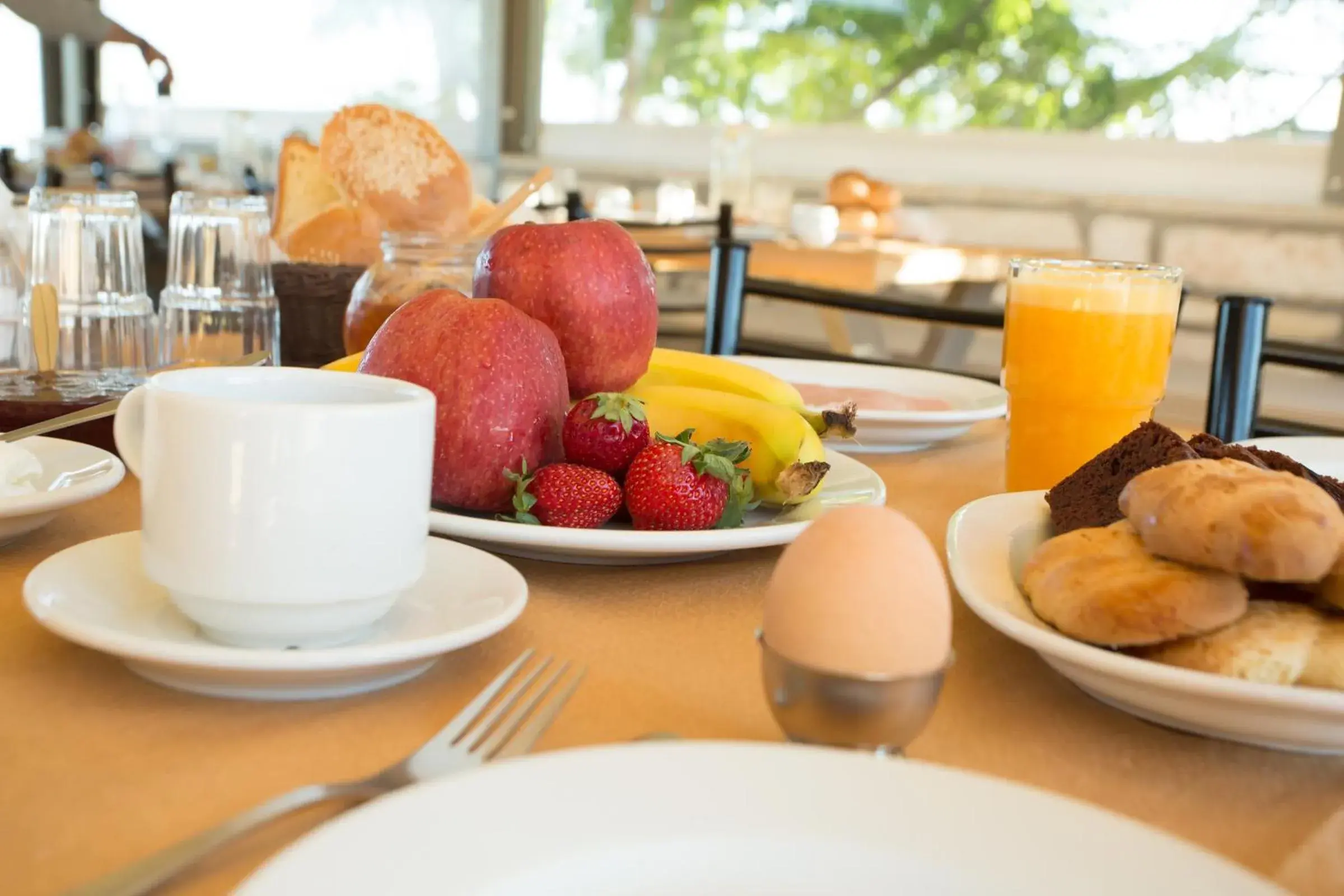 Buffet breakfast in Pegasus Rooms Buffet breakfast in Pegasus Rooms