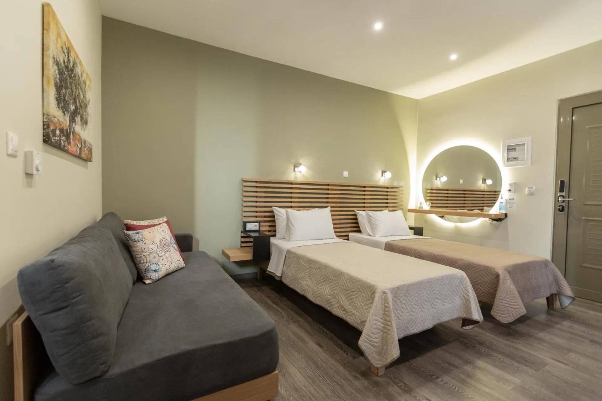 Photo of the whole room, Bed in Pegasus Rooms