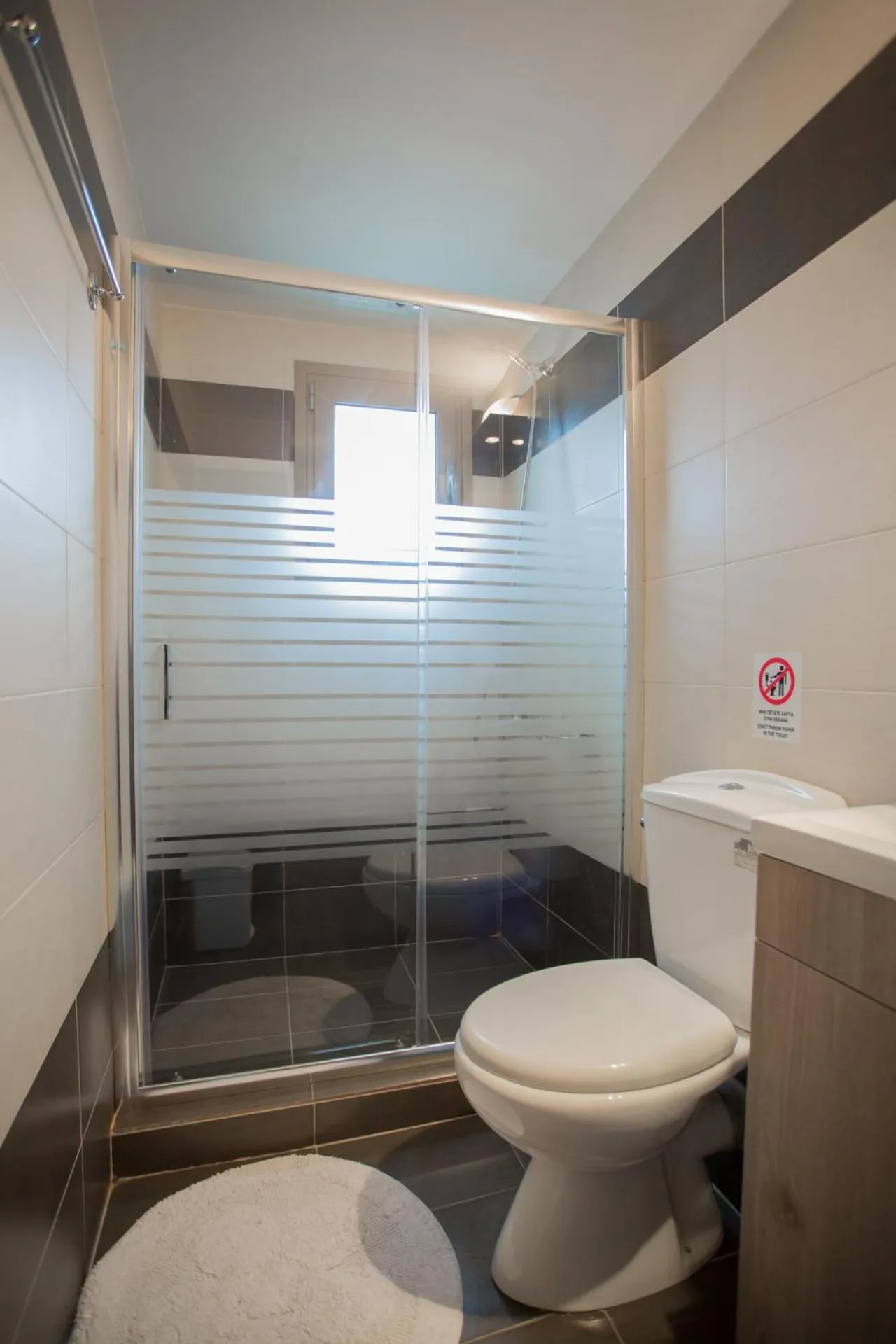 Bathroom in Pegasus Rooms