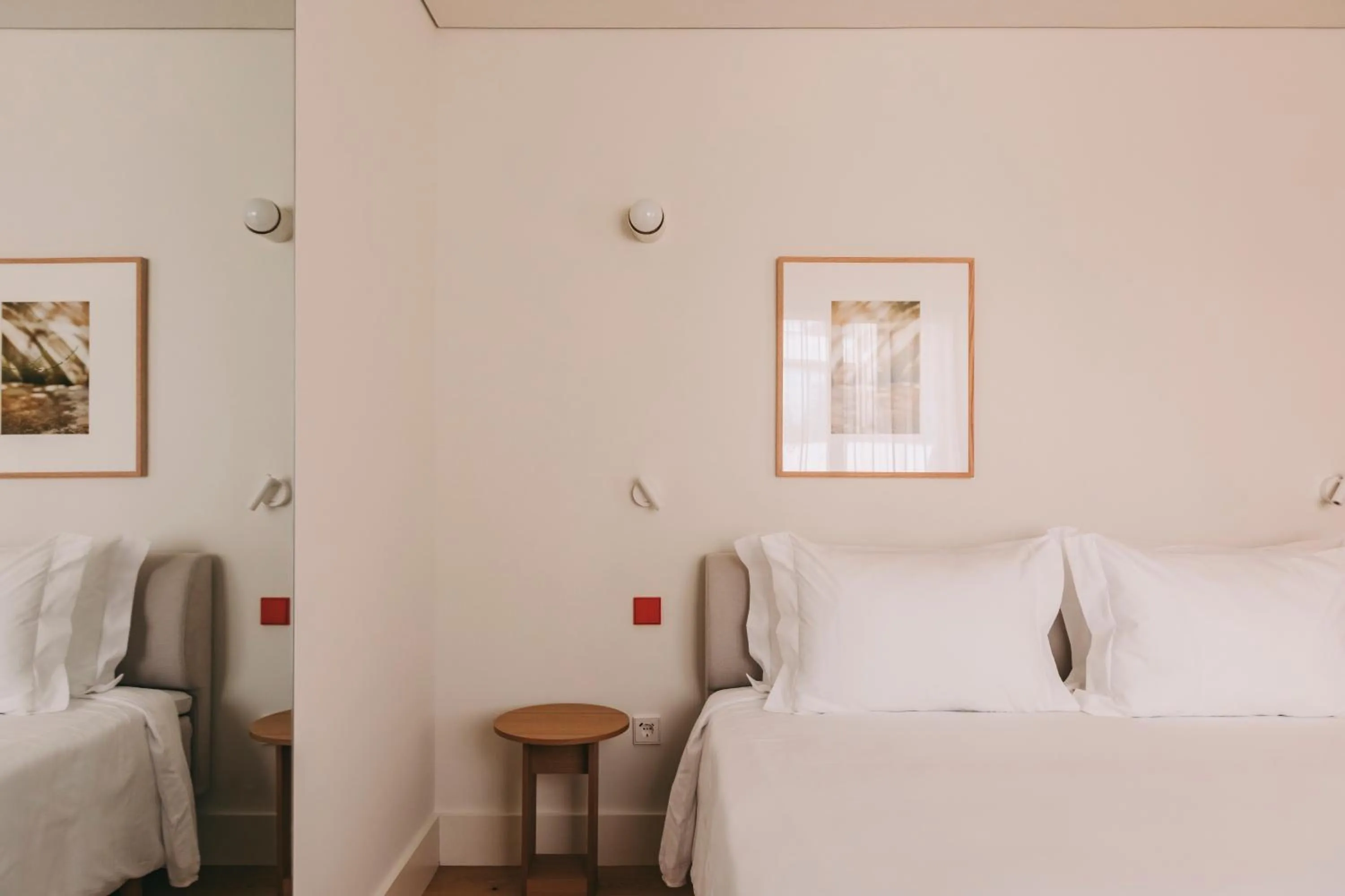 Bed in LENSCAPE Coterie