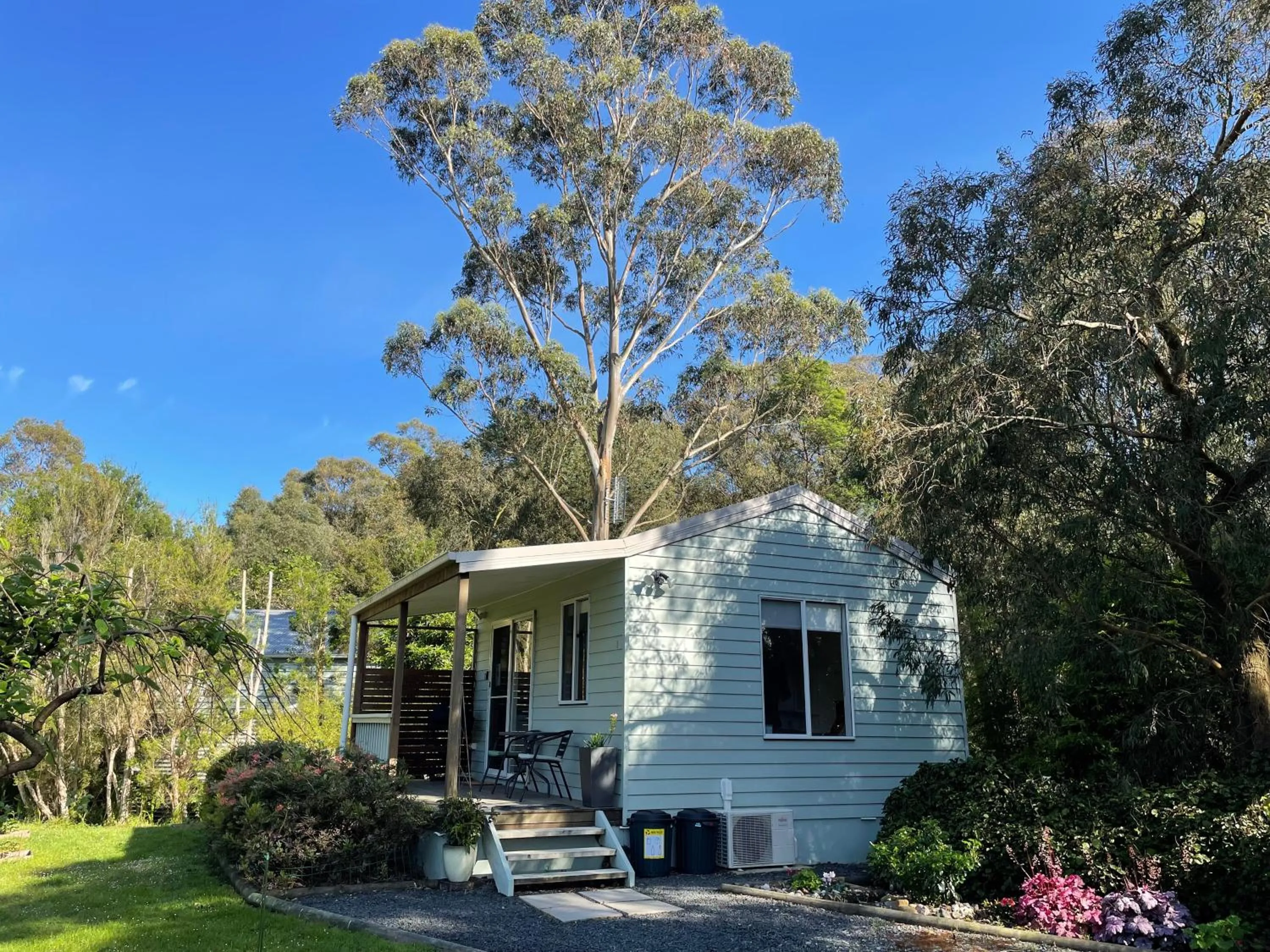 Property building in Tindoona Cottages