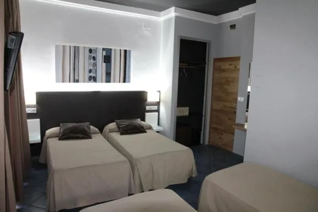 Photo of the whole room, Bed in Hostal Plaza Ruiz