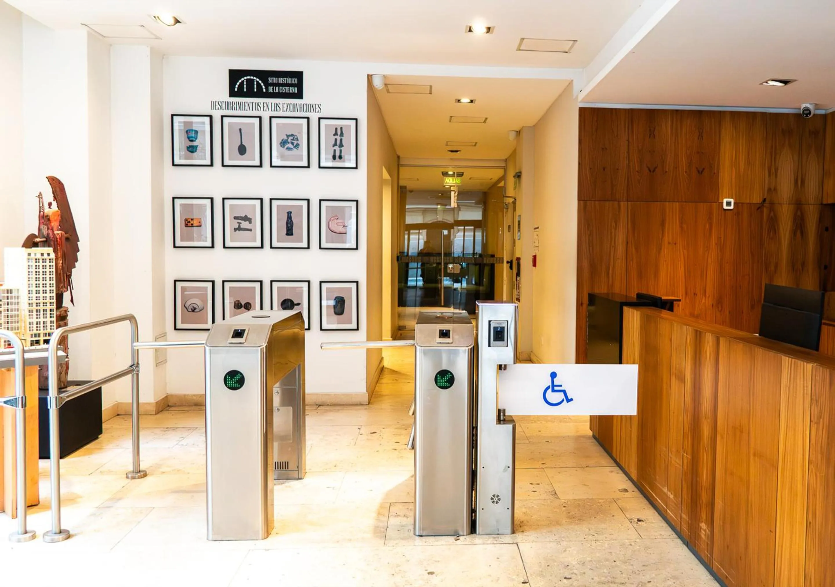 Lobby or reception in La Cisterna by DOT Suites