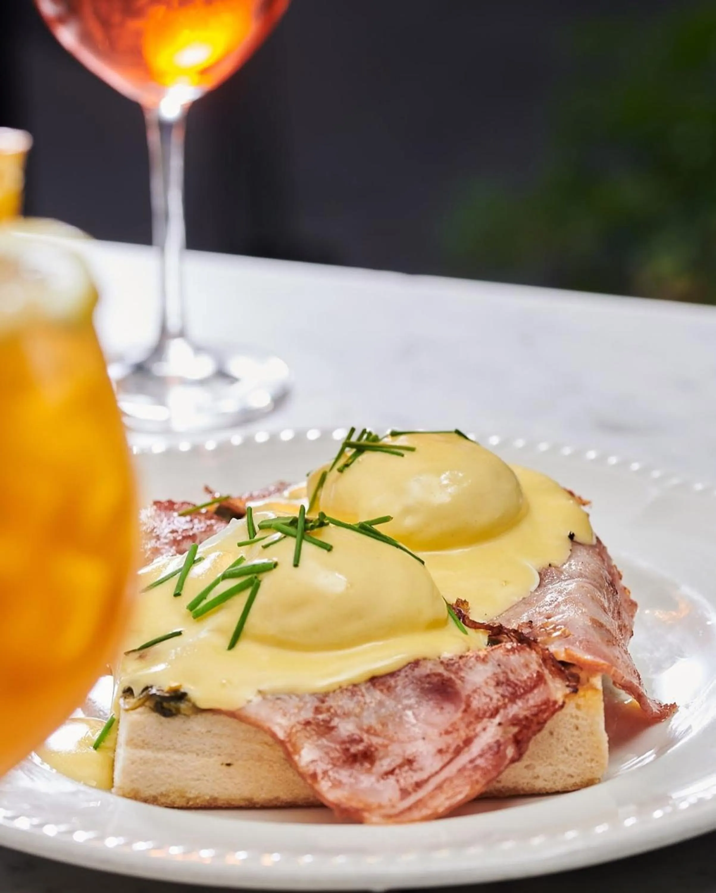 Restaurant/places to eat in Cucu Hotel