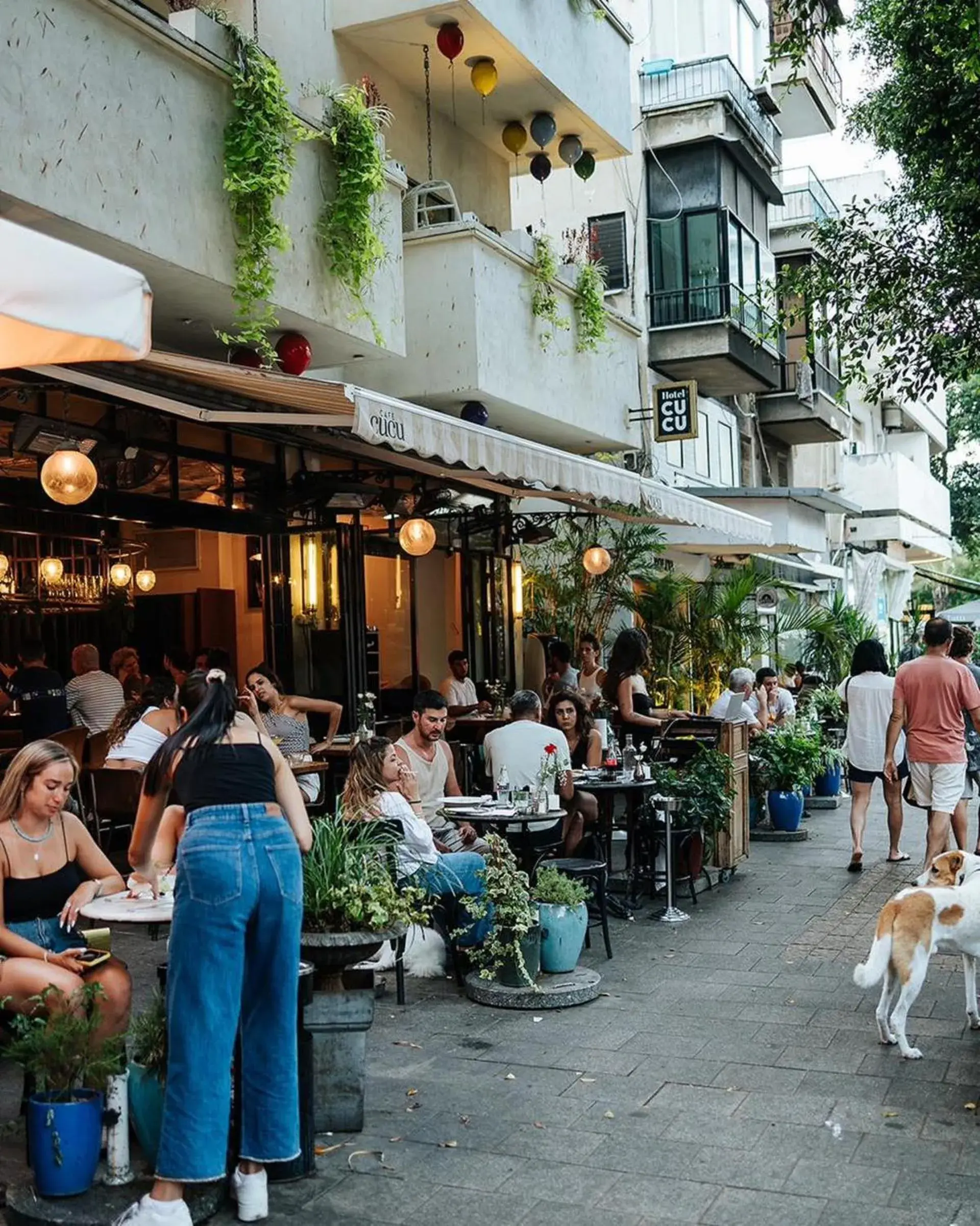 Property building in Cucu Hotel Property building in Cucu Hotel