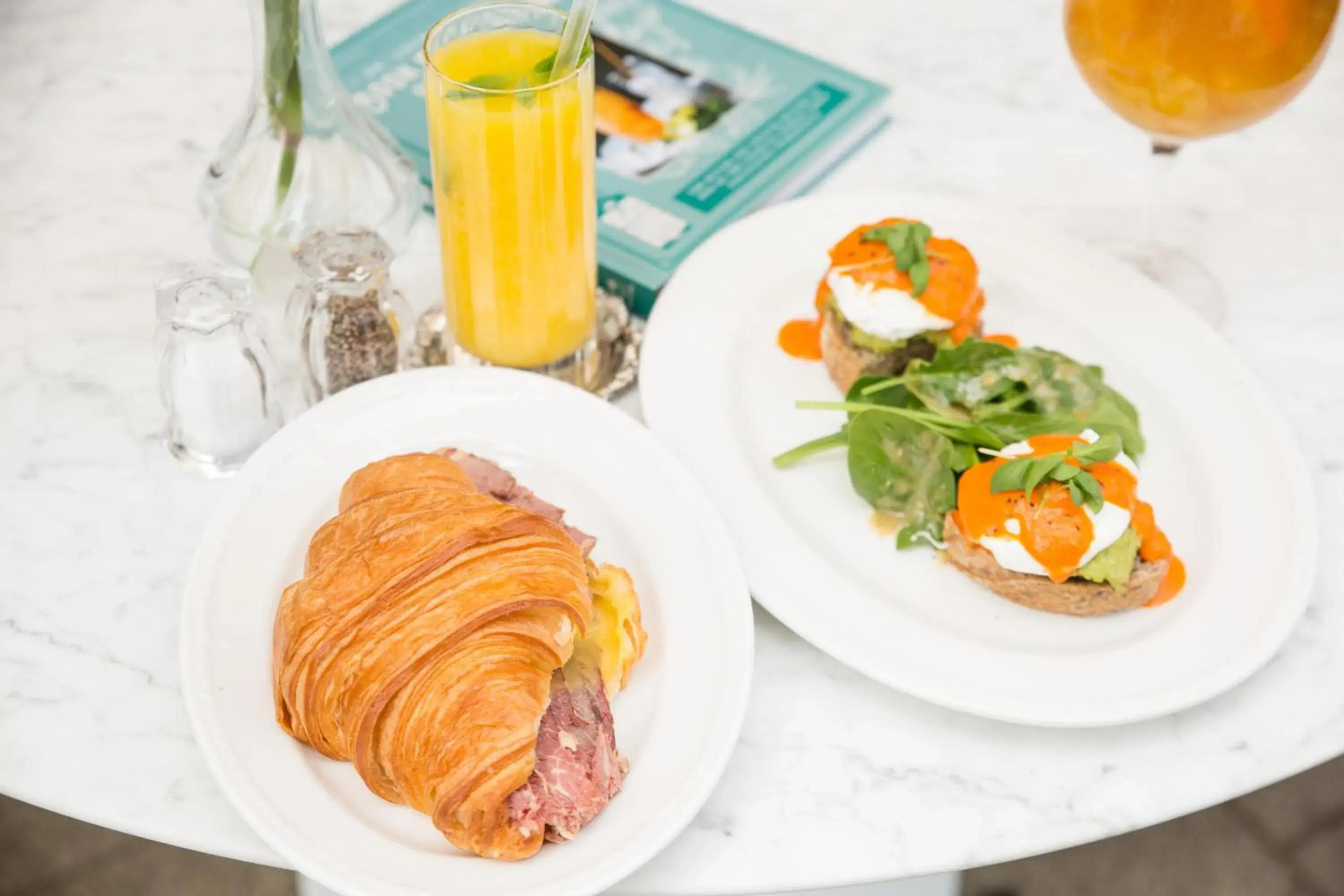 Restaurant/places to eat in Cucu Hotel Restaurant/places to eat in Cucu Hotel