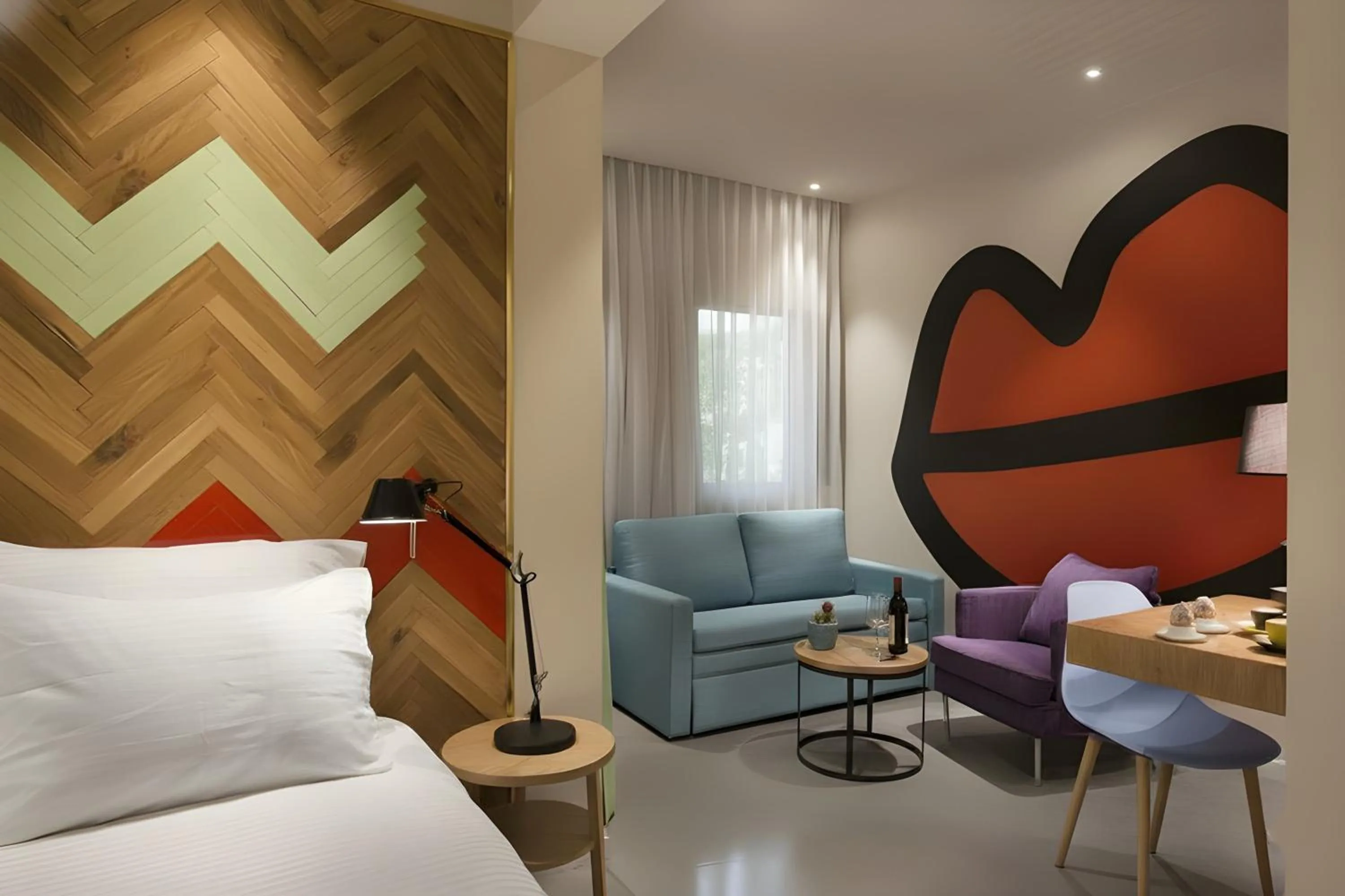 Seating area, Bed in Cucu Hotel