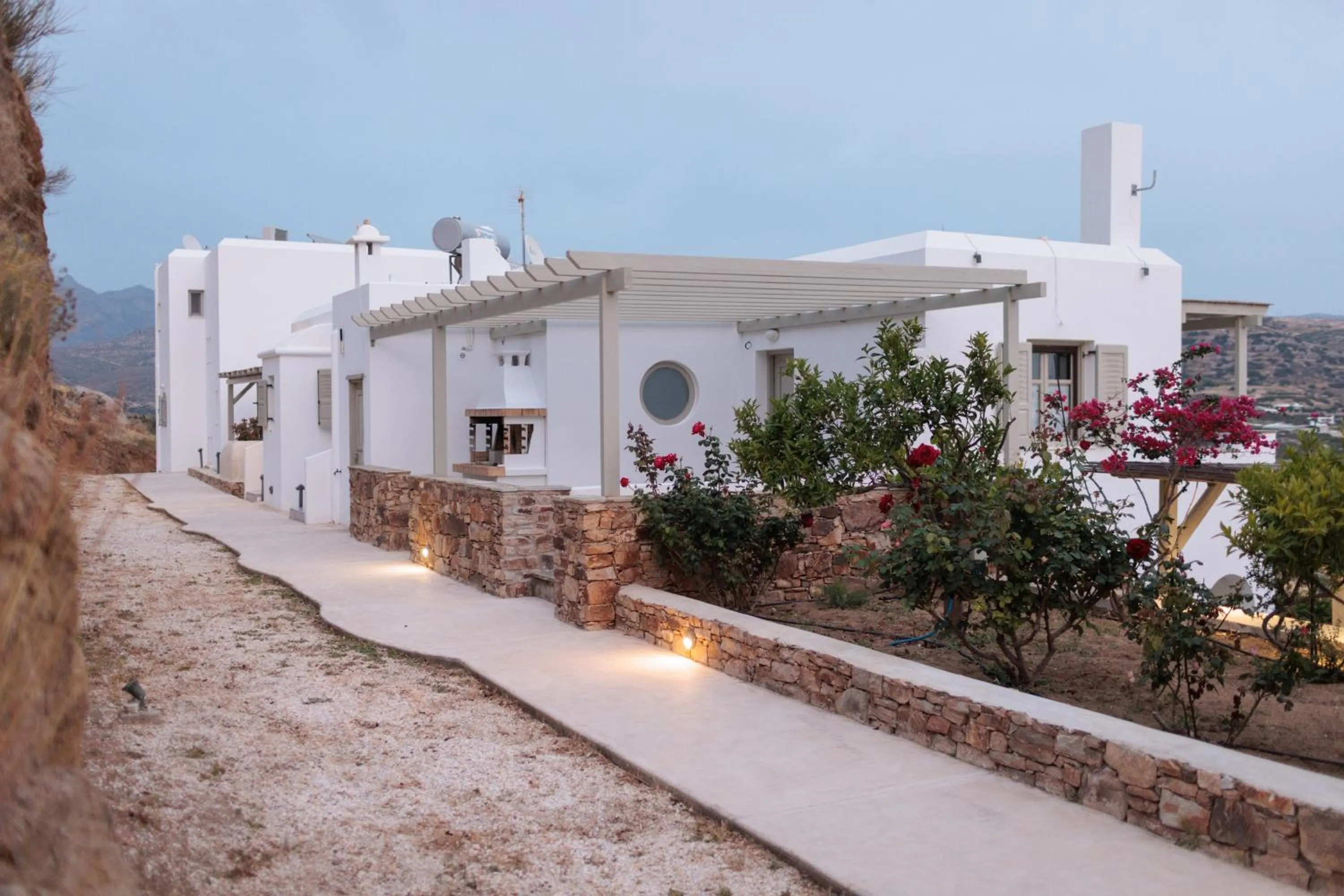Garden in Halcyon Suites and Villas Naxos