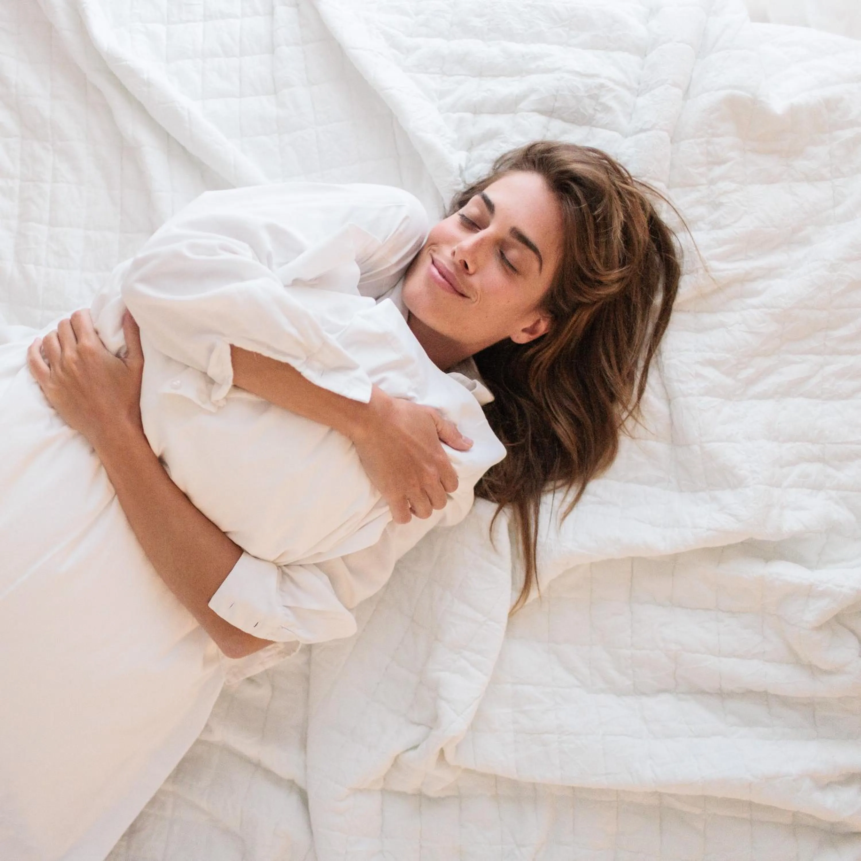 Bed in Halcyon Suites and Villas Naxos