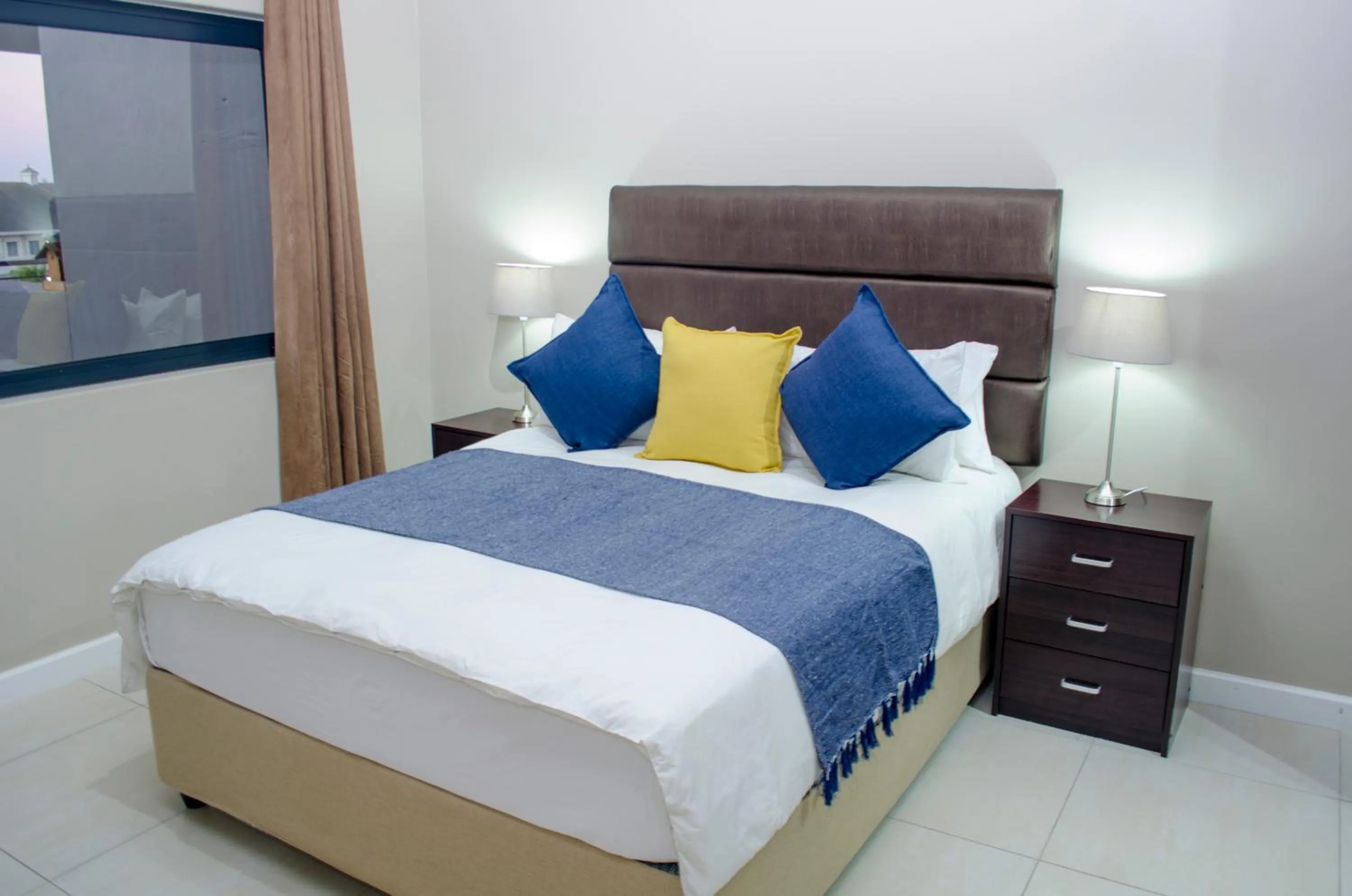 Bedroom, Bed in Knightsbridge Luxury Apartments