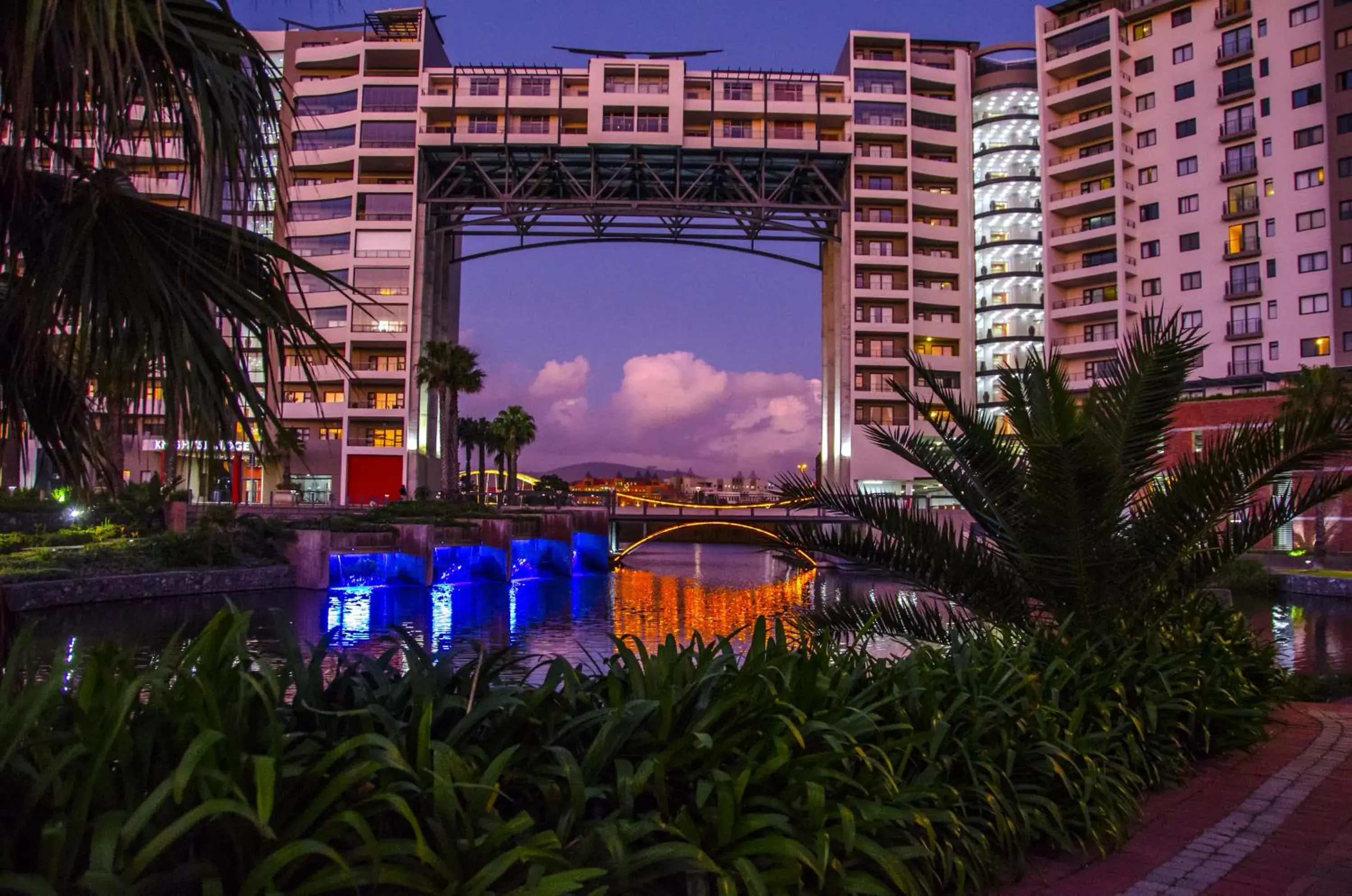 Facade/entrance in Knightsbridge Luxury Apartments Facade/entrance in Knightsbridge Luxury Apartments