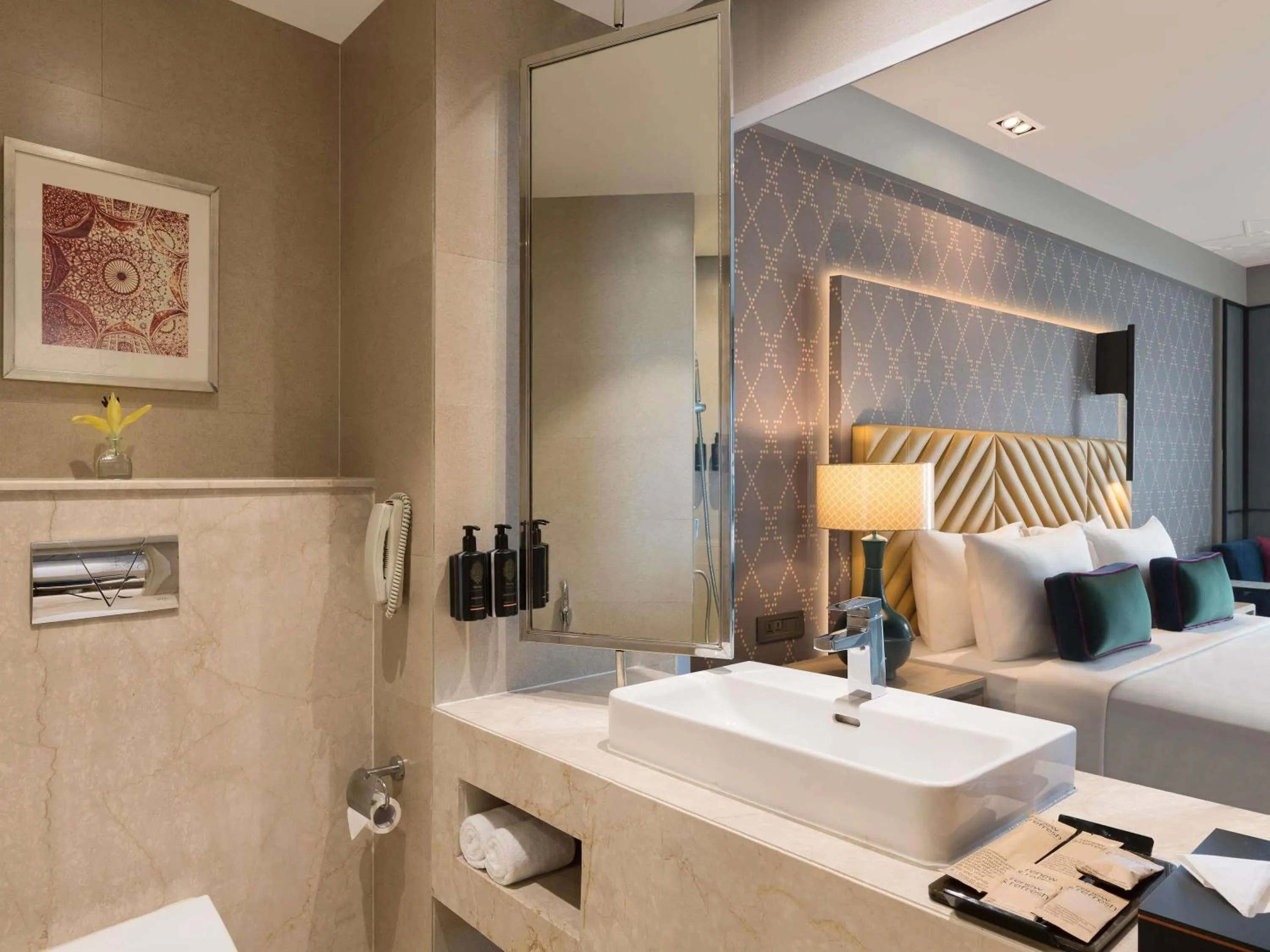 Bedroom, Bed in Grand Mercure Agra - An Accor Brand