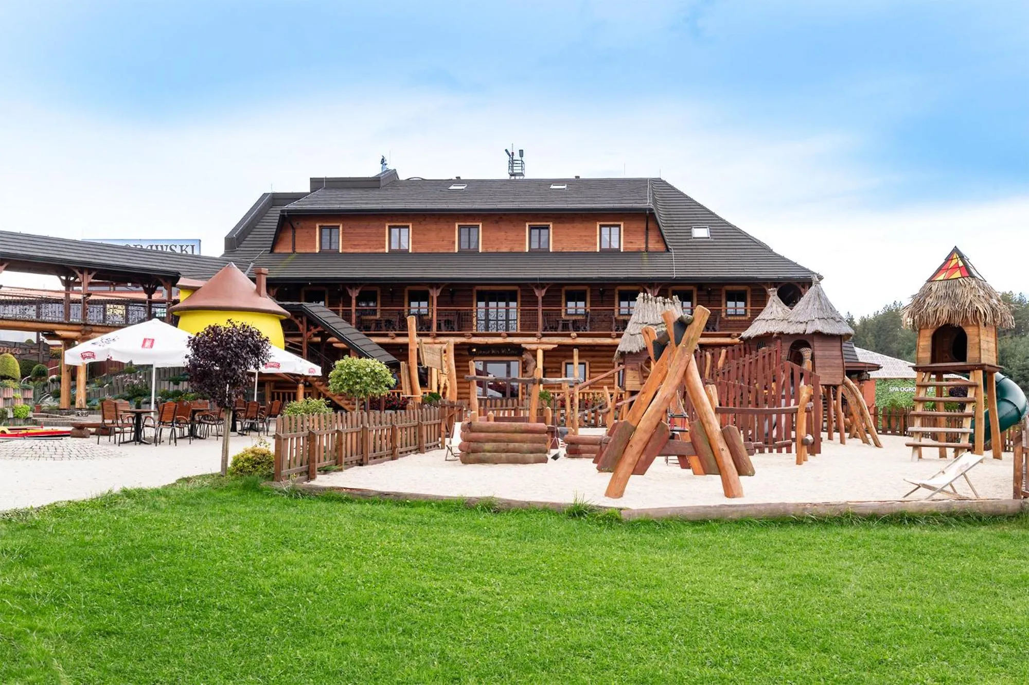 Property building in Zajazd Chyżne
