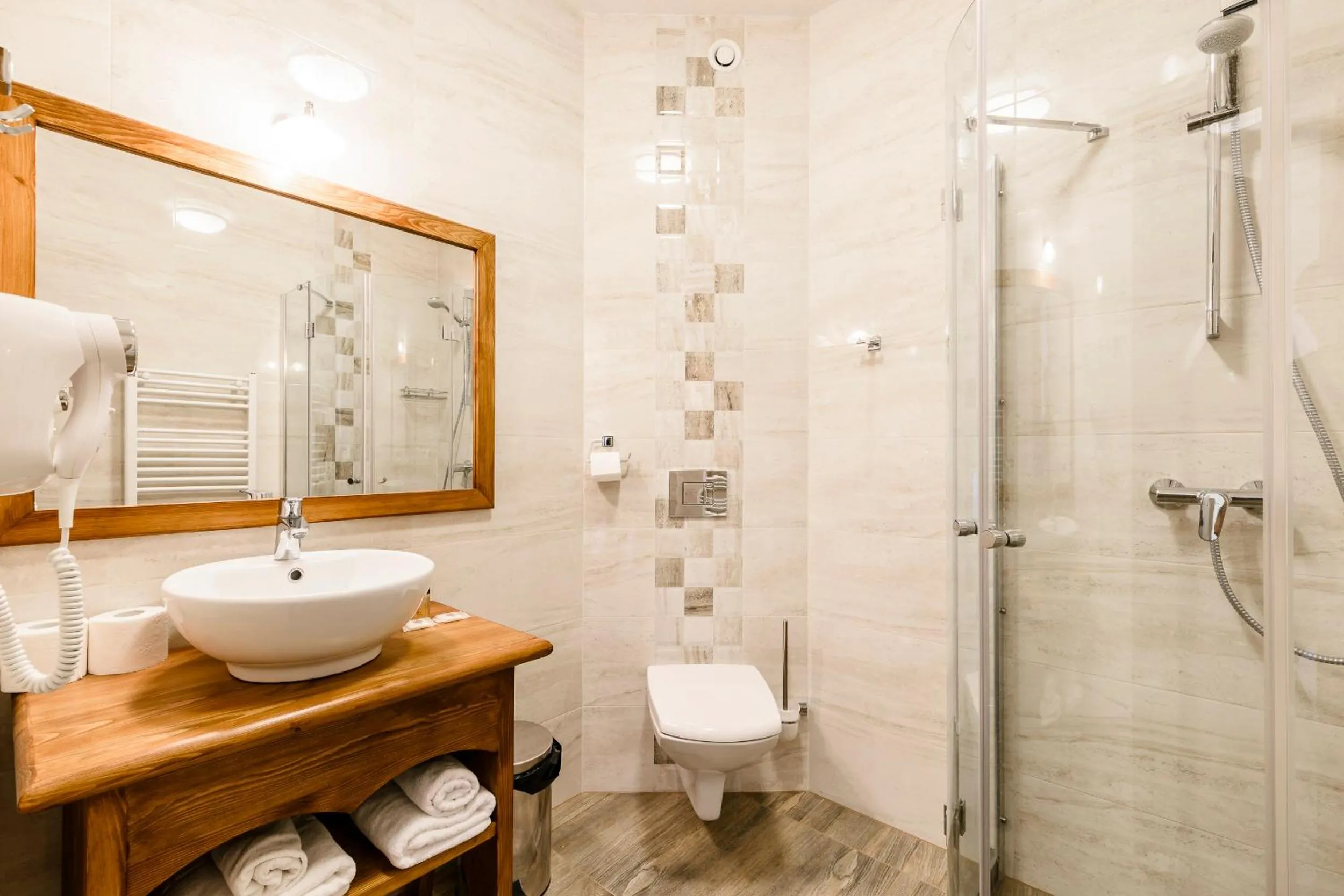 Shower in Zajazd Chyżne