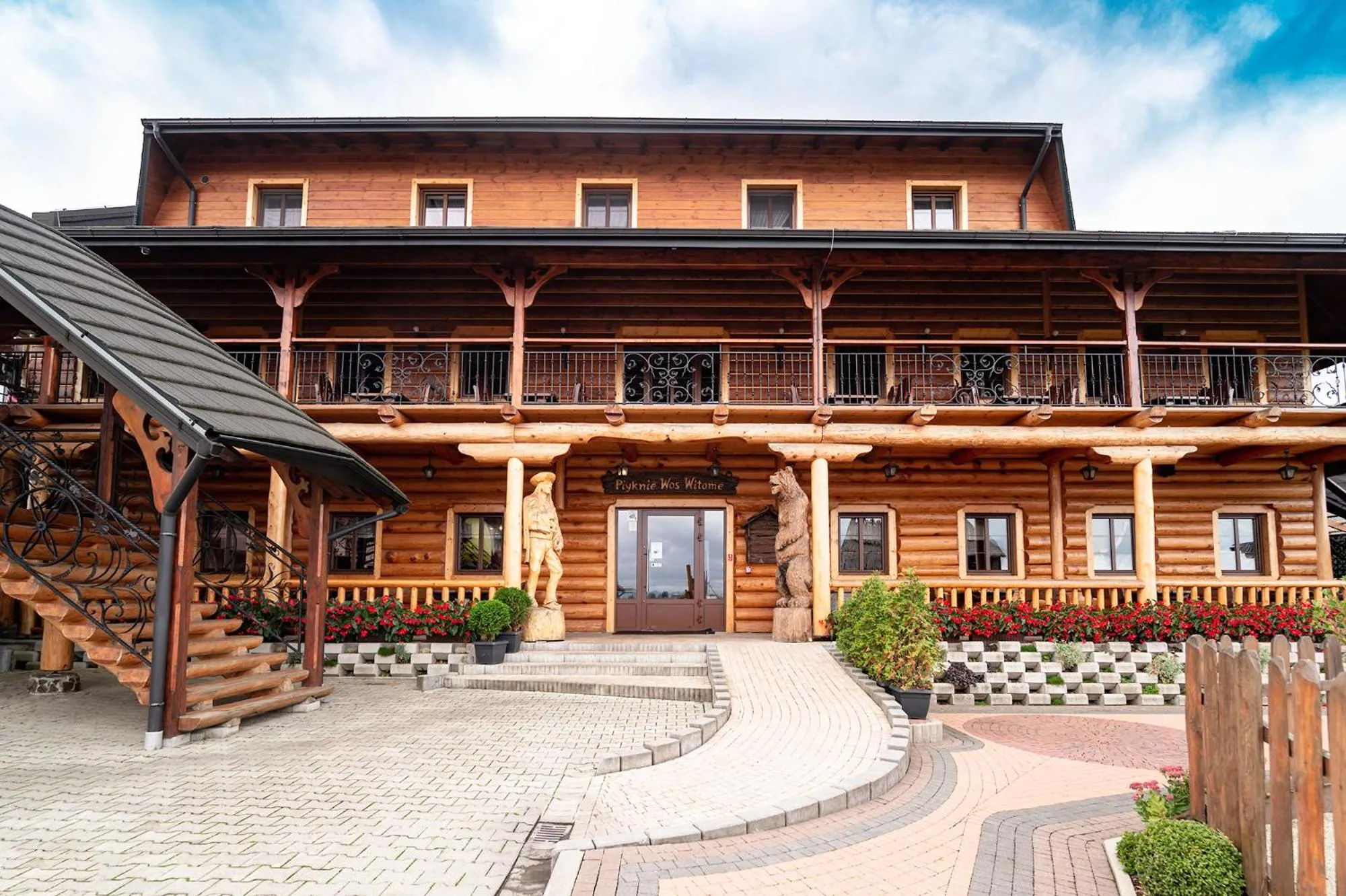 Property building in Zajazd Chyżne