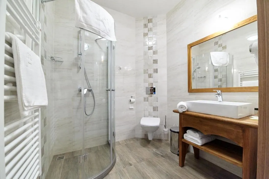 Shower in Zajazd Chyżne