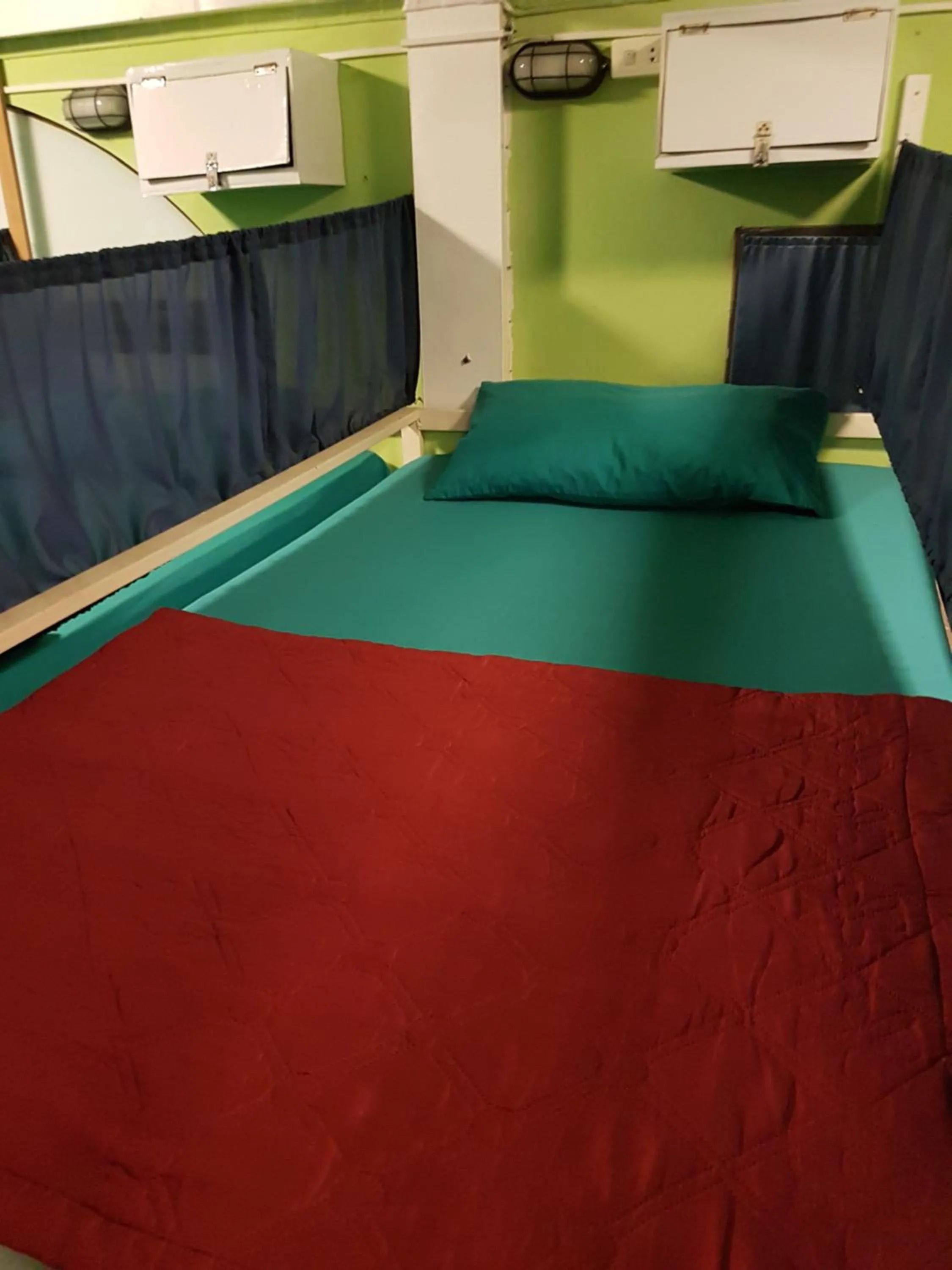 Bed in Sleep Tight Hostel at Koh Phangan