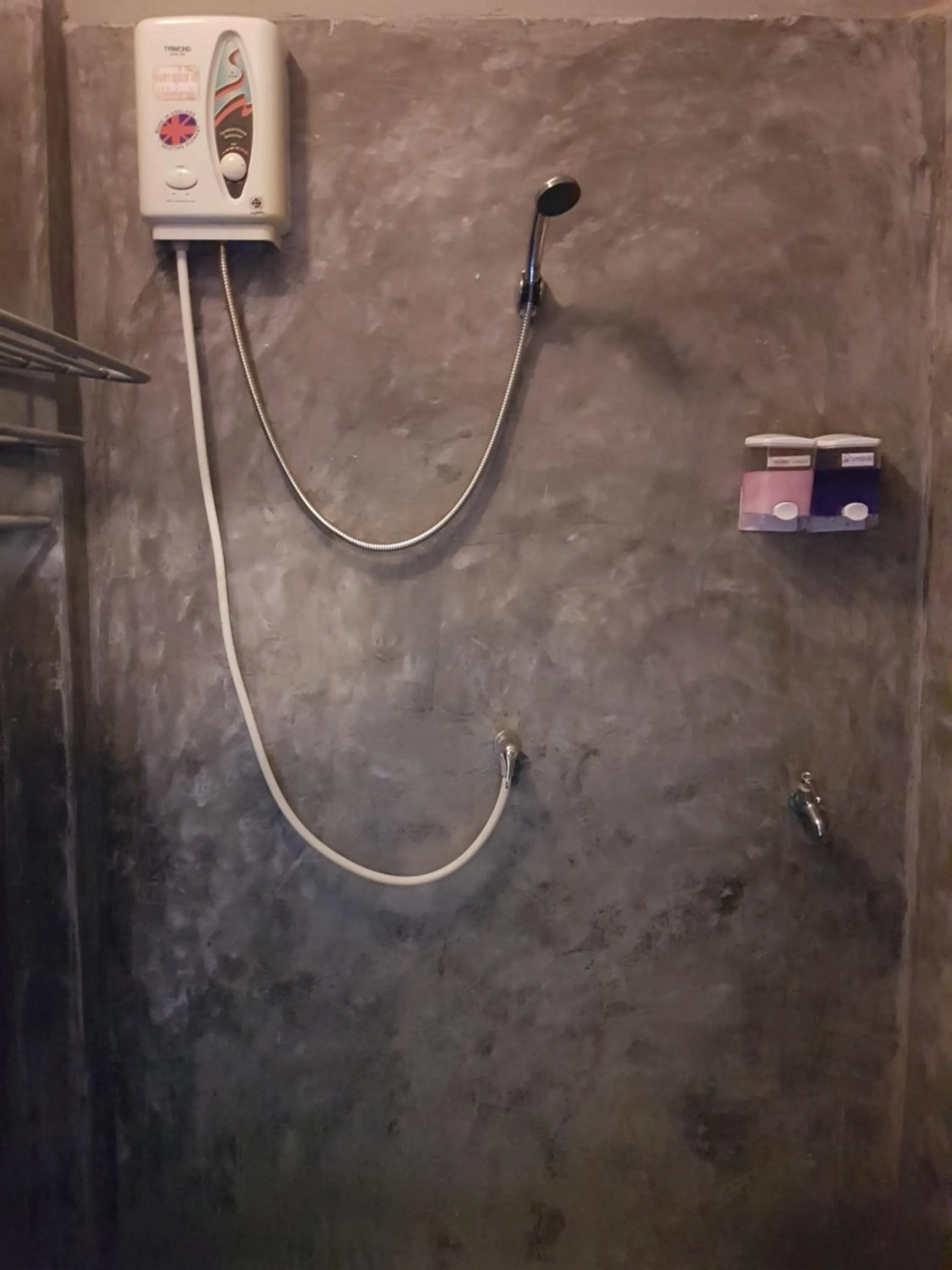 Bathroom in Sleep Tight Hostel at Koh Phangan