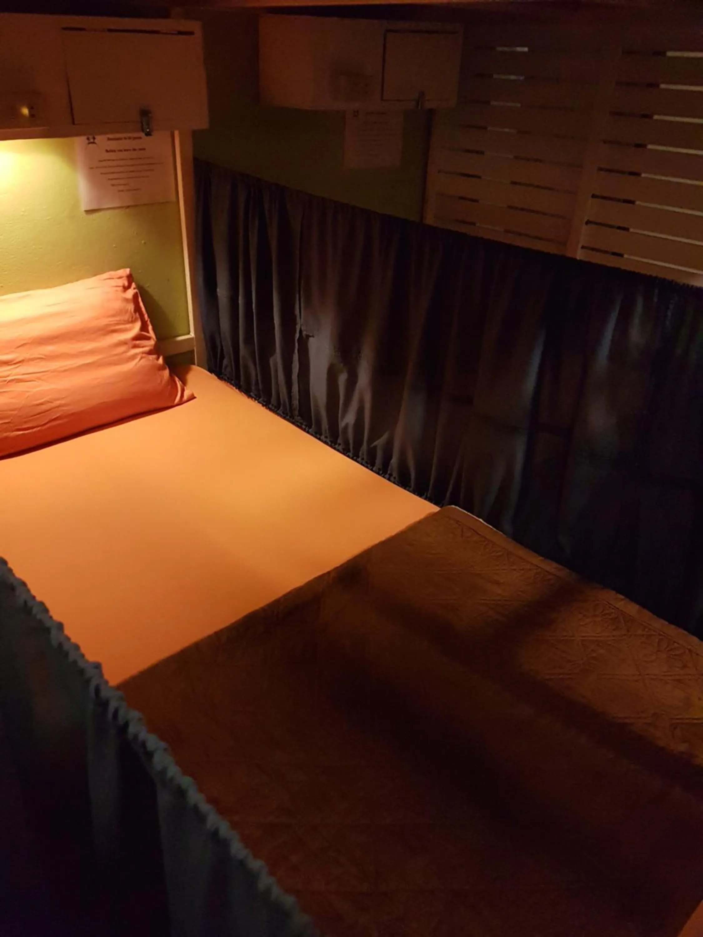 Bed in Sleep Tight Hostel at Koh Phangan