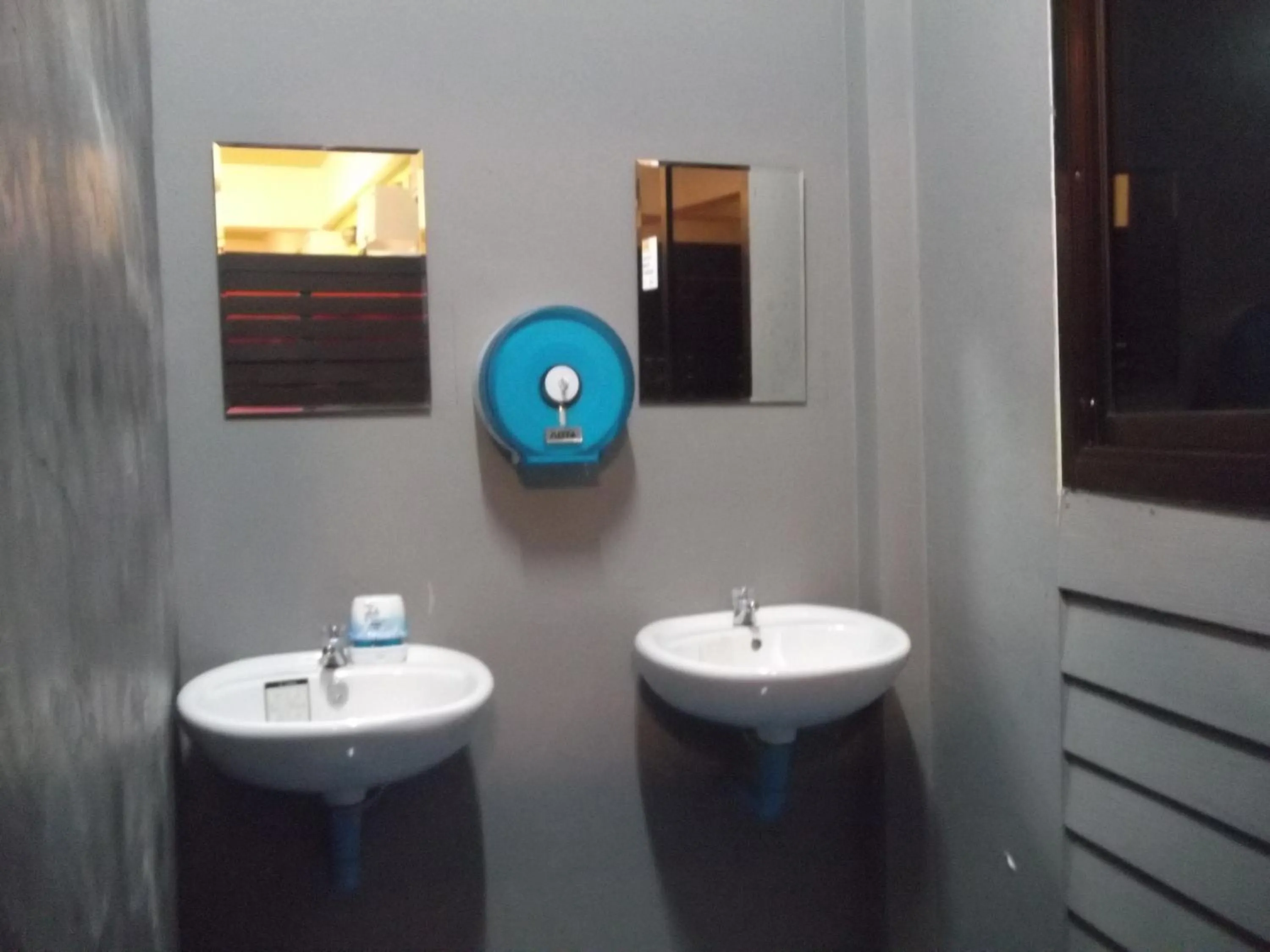 Bathroom in Sleep Tight Hostel at Koh Phangan