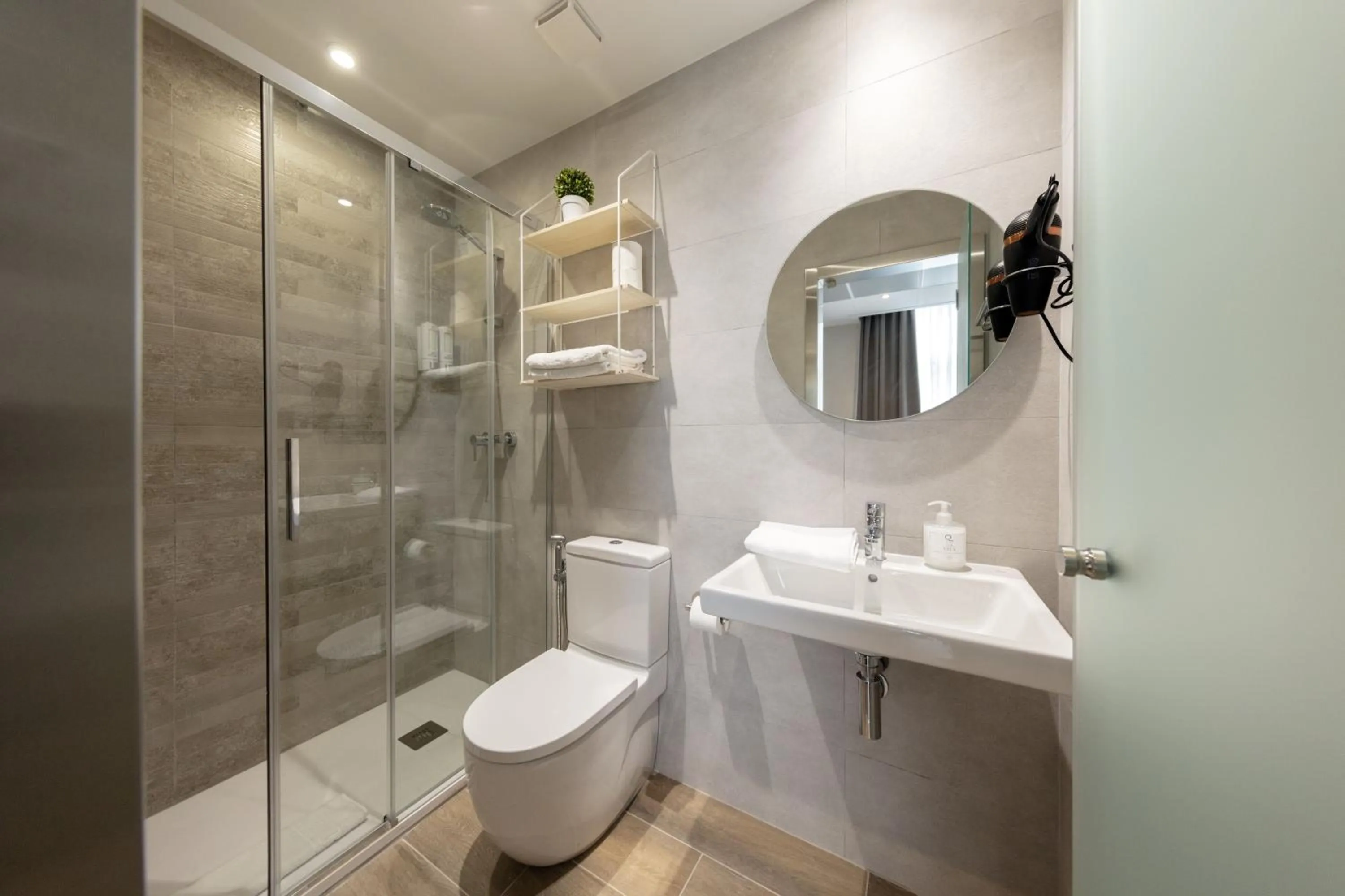 Shower in Standbyme Ramblas