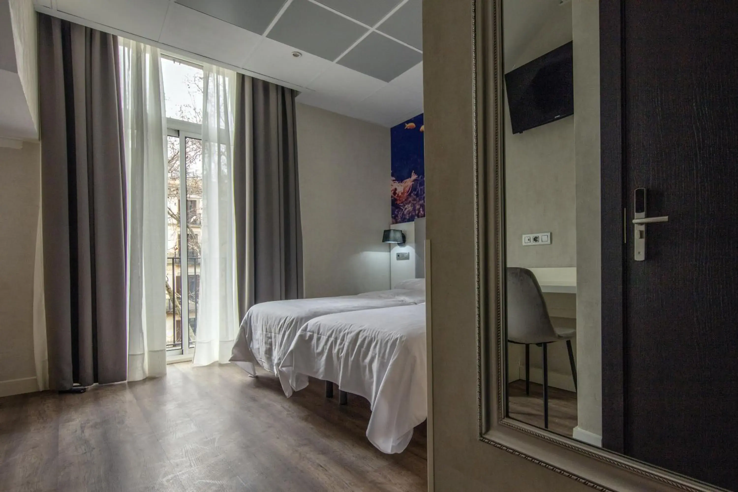 Twin Room with City View in Standbyme Ramblas Twin Room with City View in Standbyme Ramblas