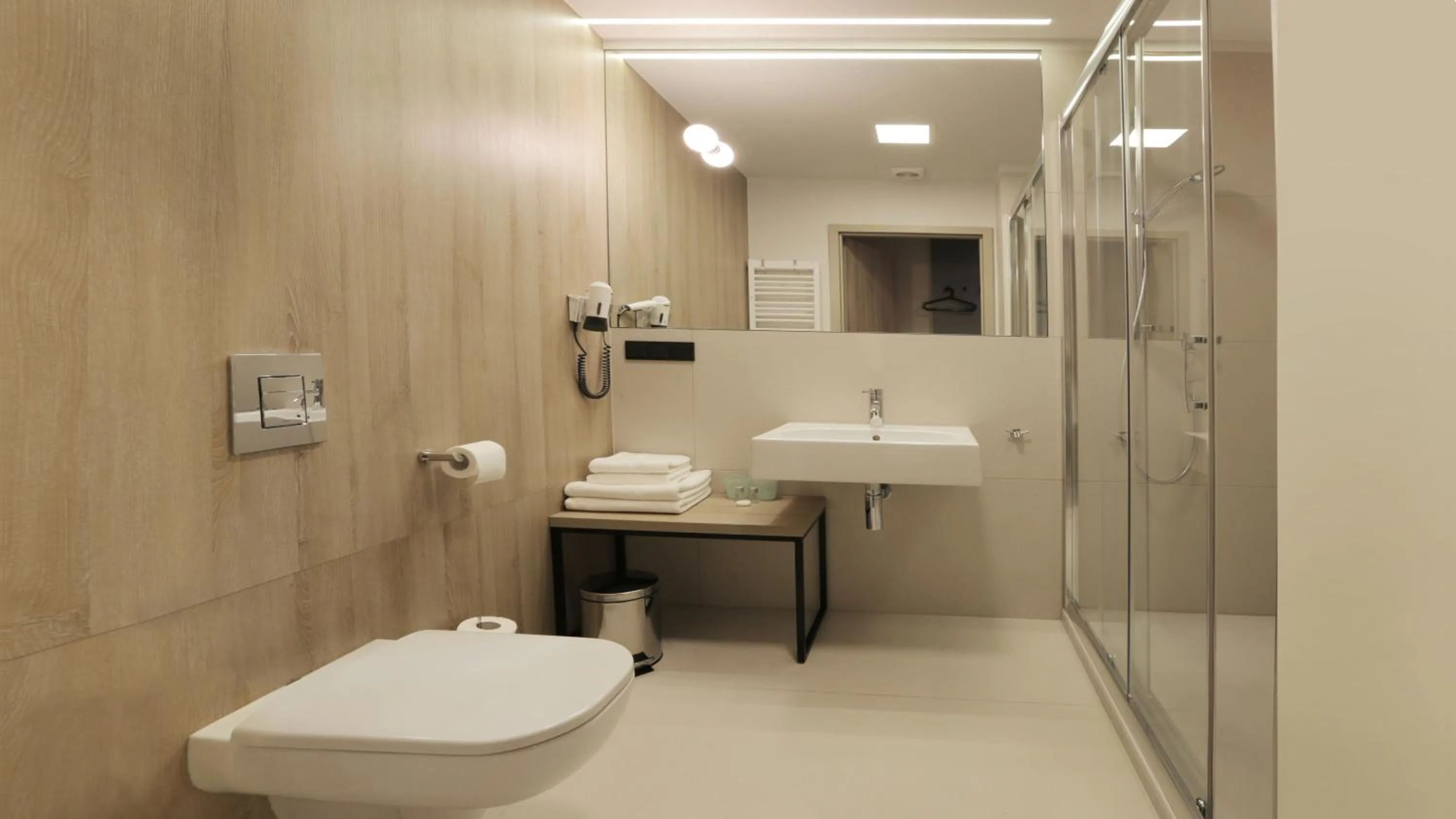 Bathroom in Hotel FairPlayce