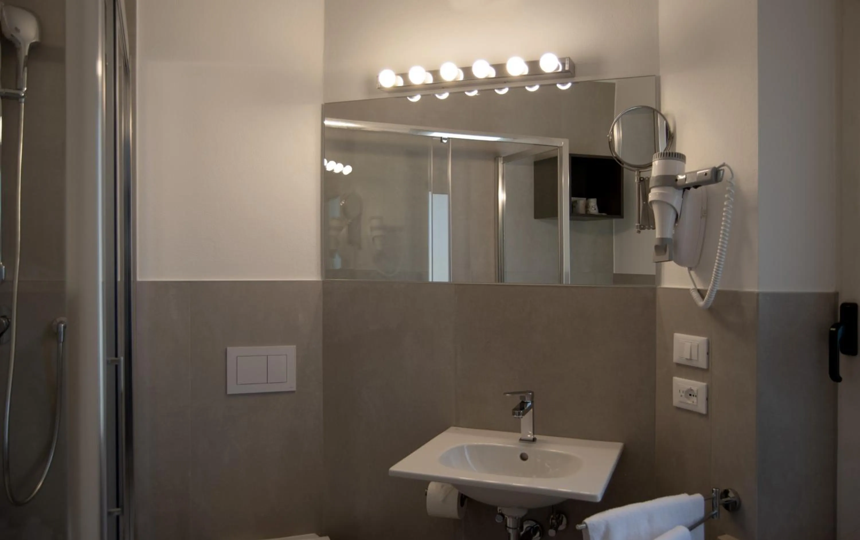 Bathroom in Hotel Oliva