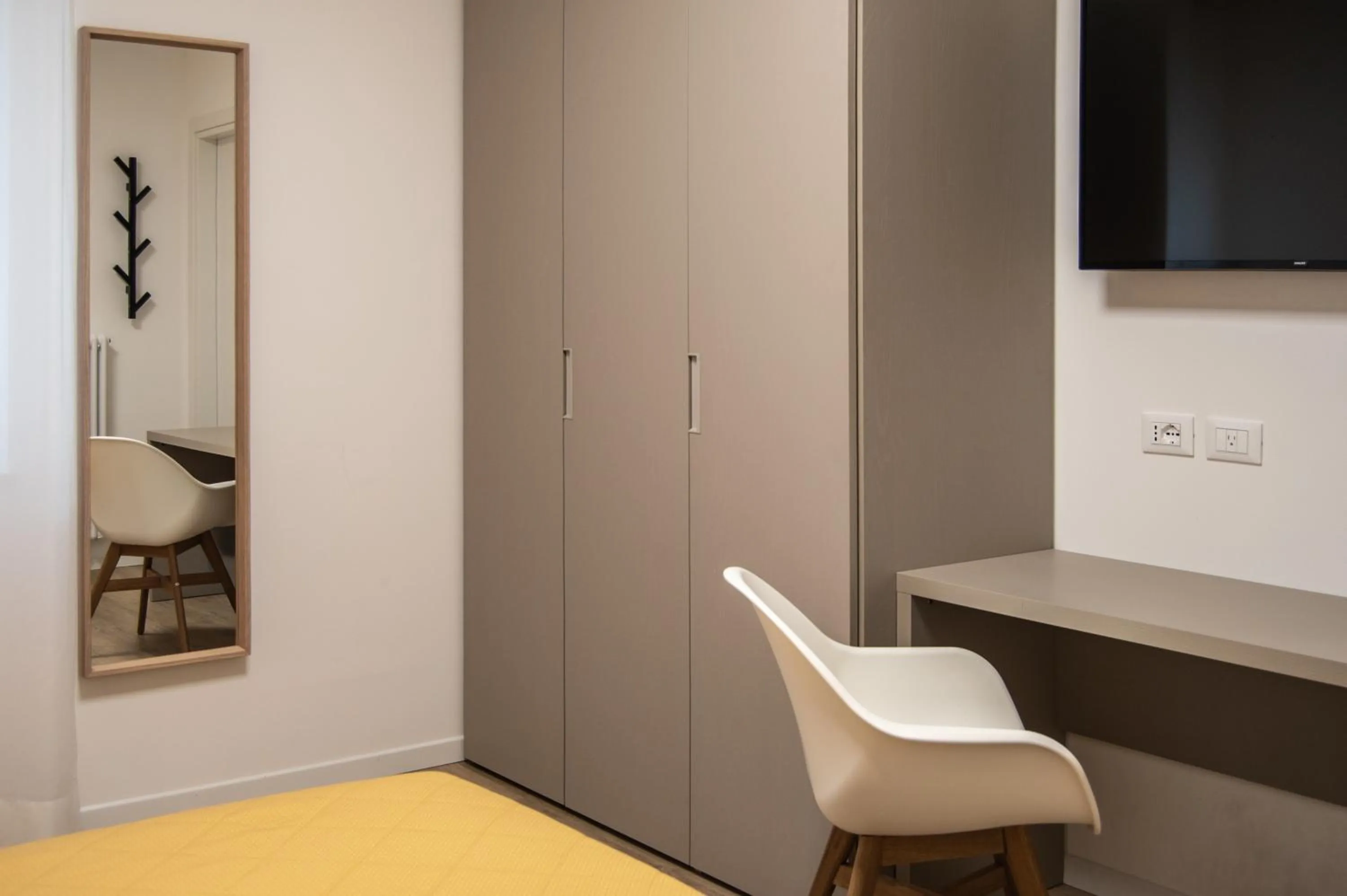 TV and multimedia, Bed in Hotel Oliva