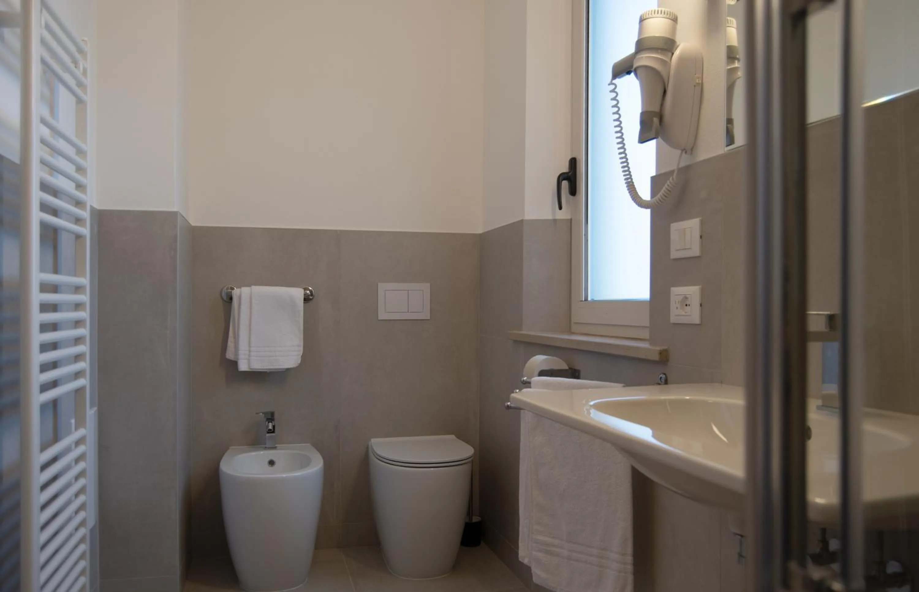 Bathroom in Hotel Oliva