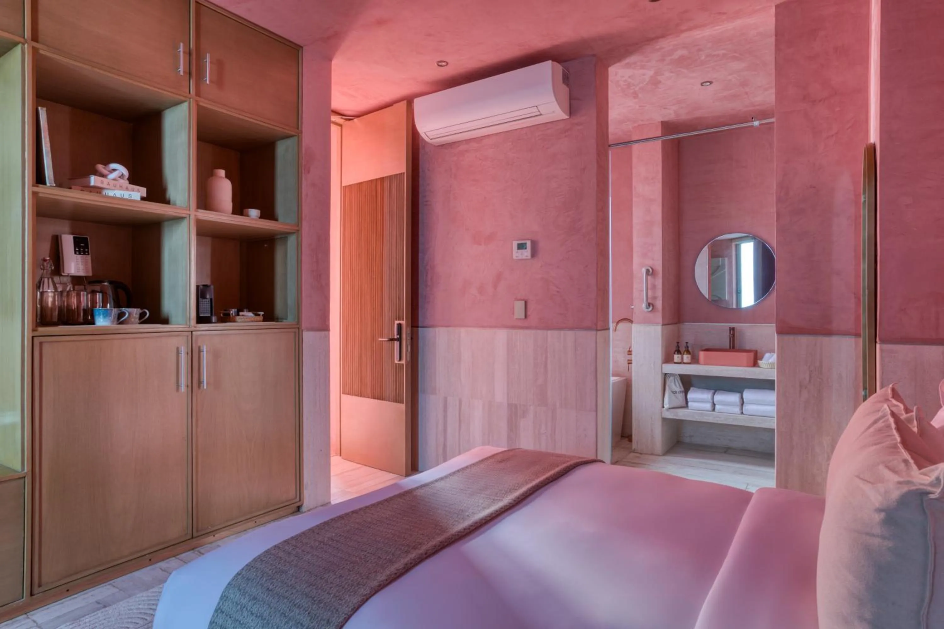 Bed in Laiva Hotel San Jose by Tasman