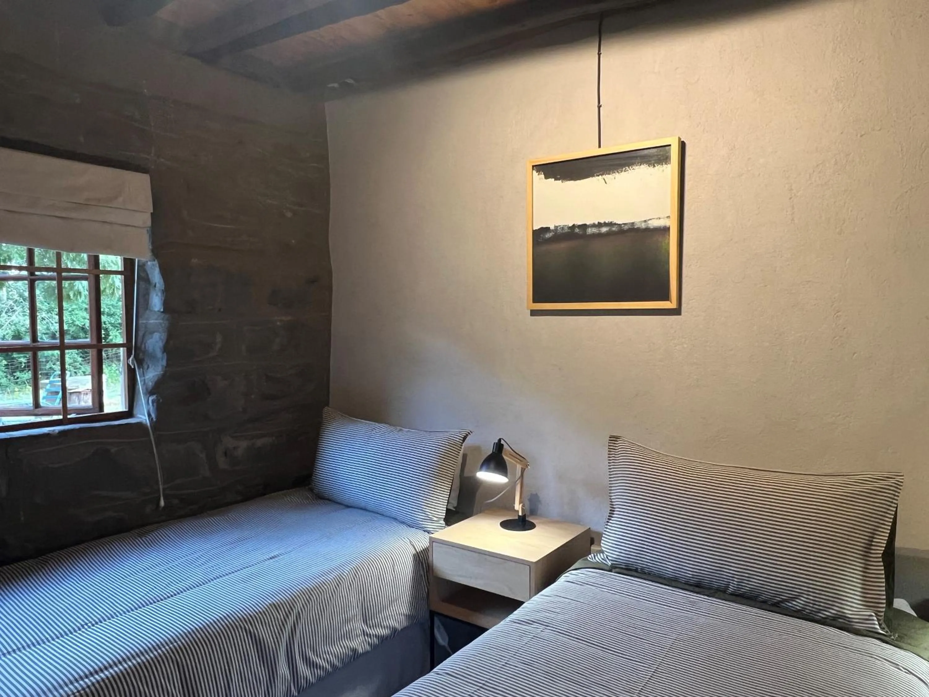 Bedroom, Bed in Wyford Farm