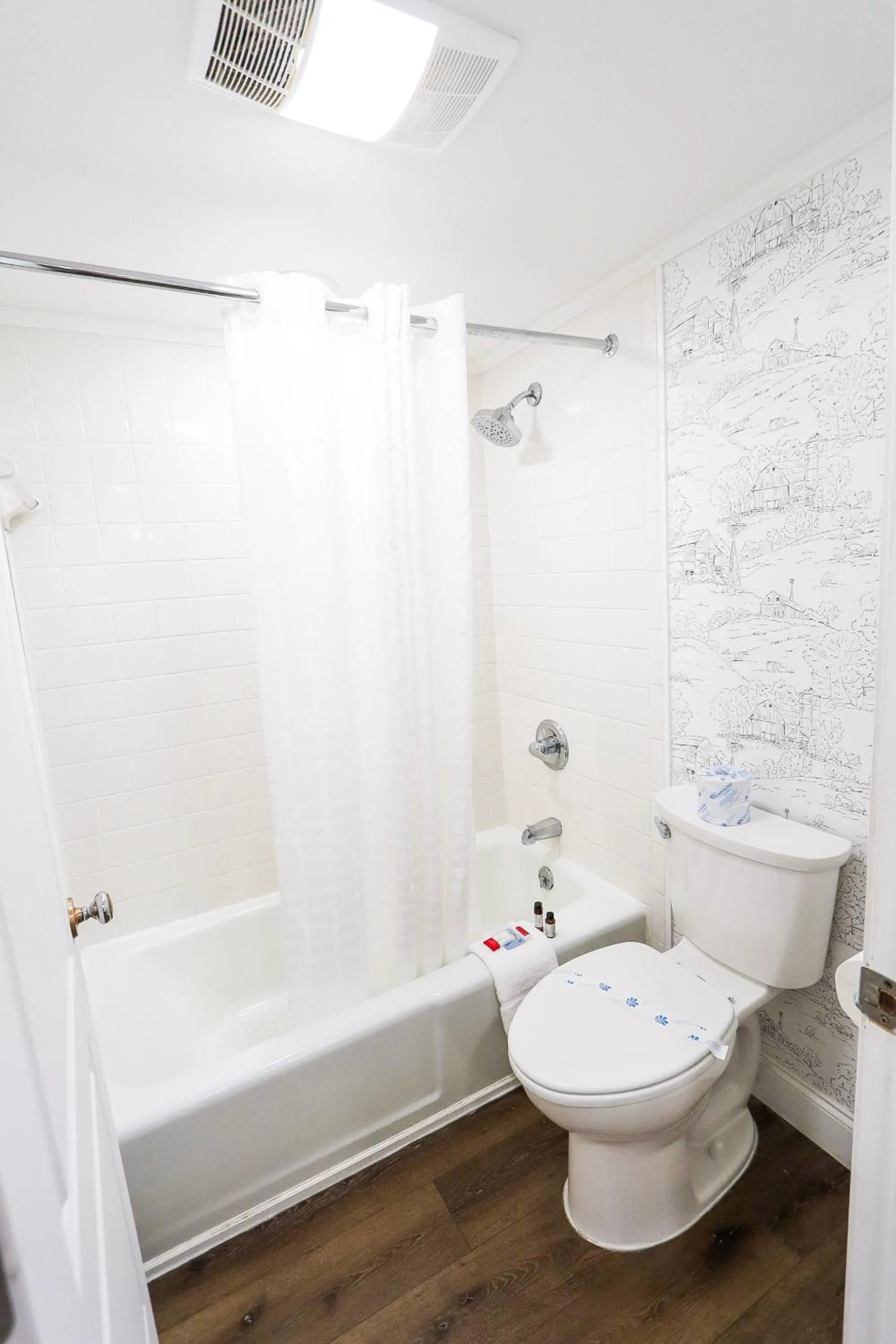 Shower in The Gillette